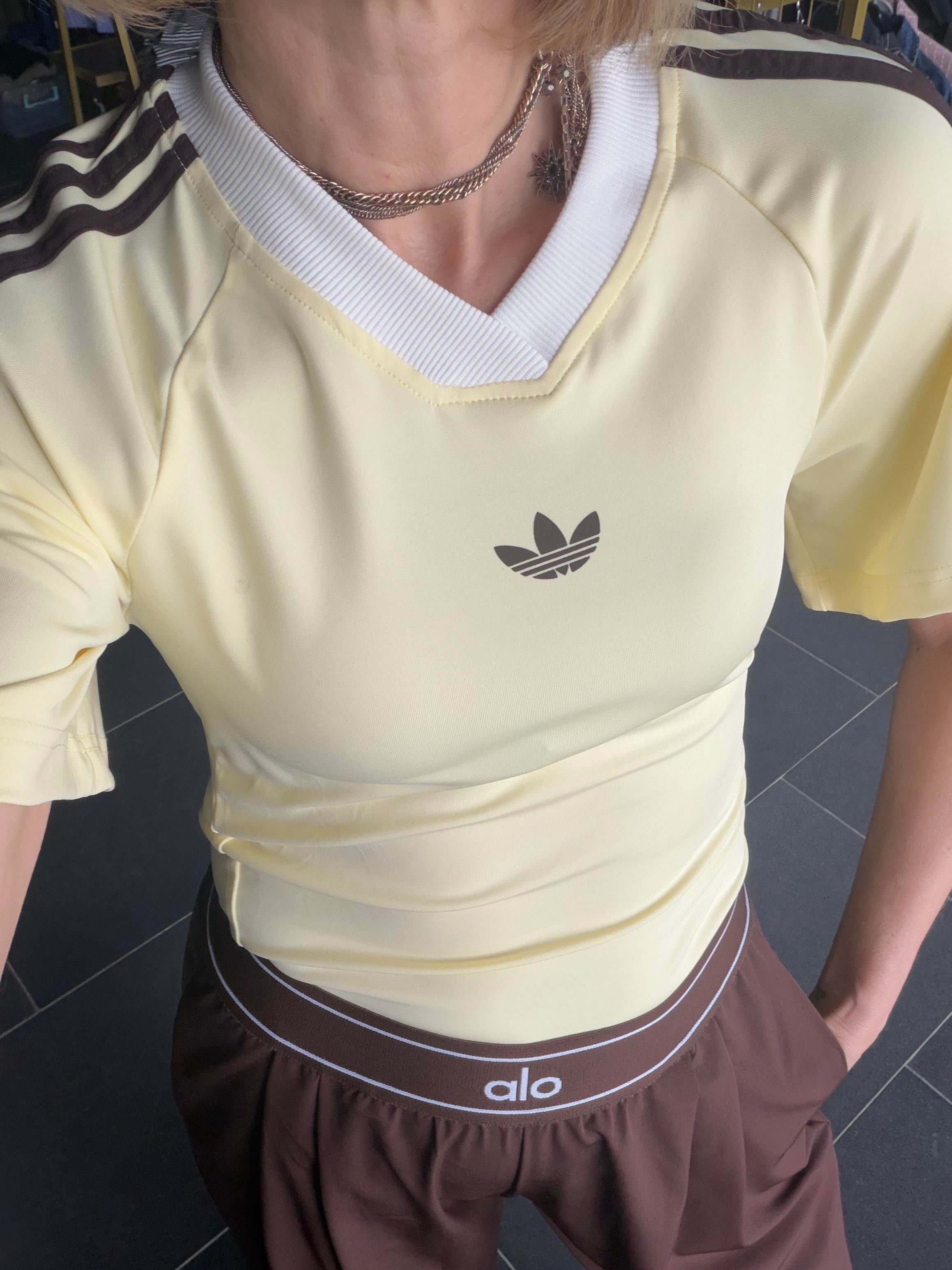 V Yaka Butter Originals Yanları Drapeli Tshirt