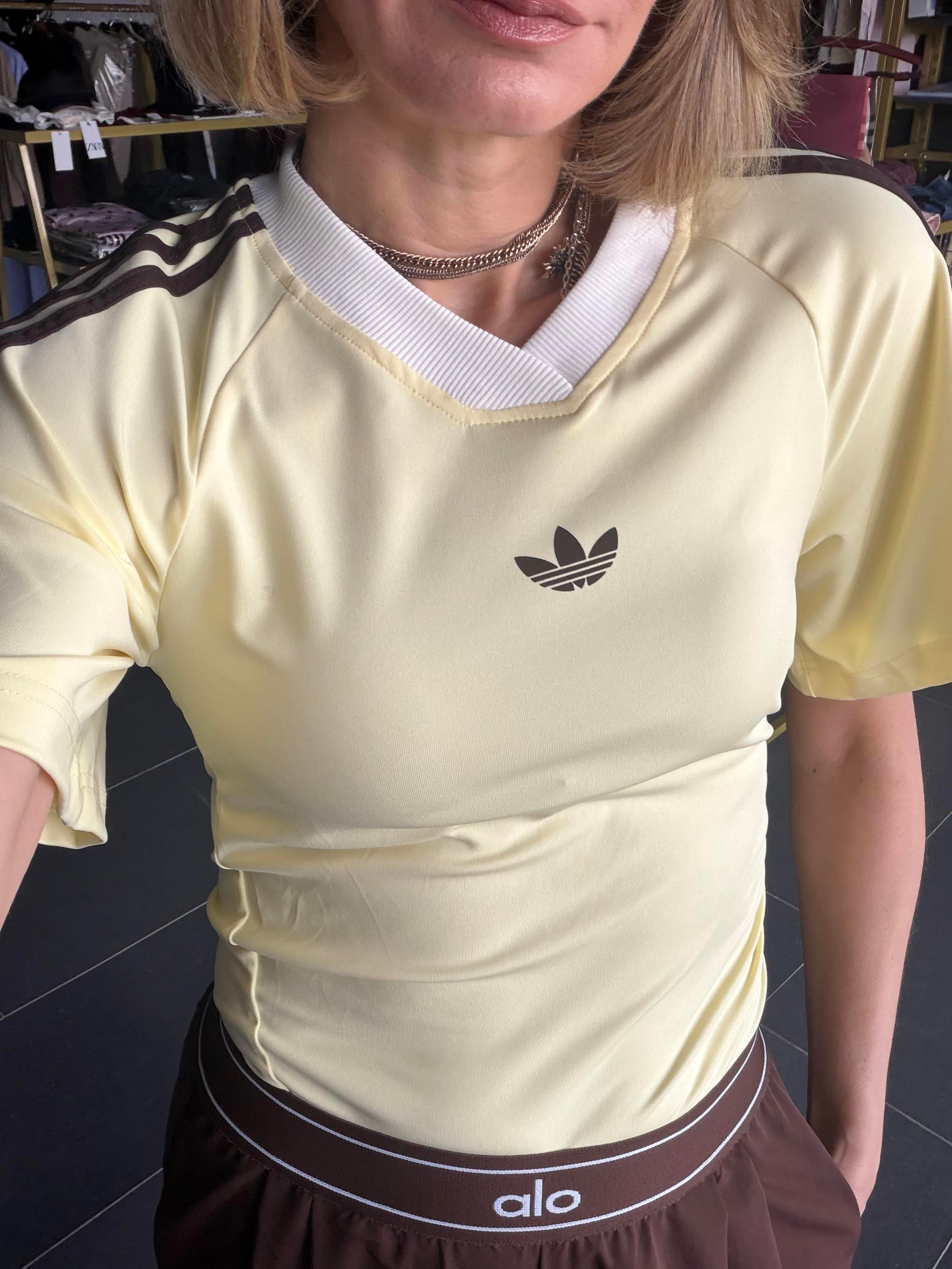 V Yaka Butter Originals Yanları Drapeli Tshirt