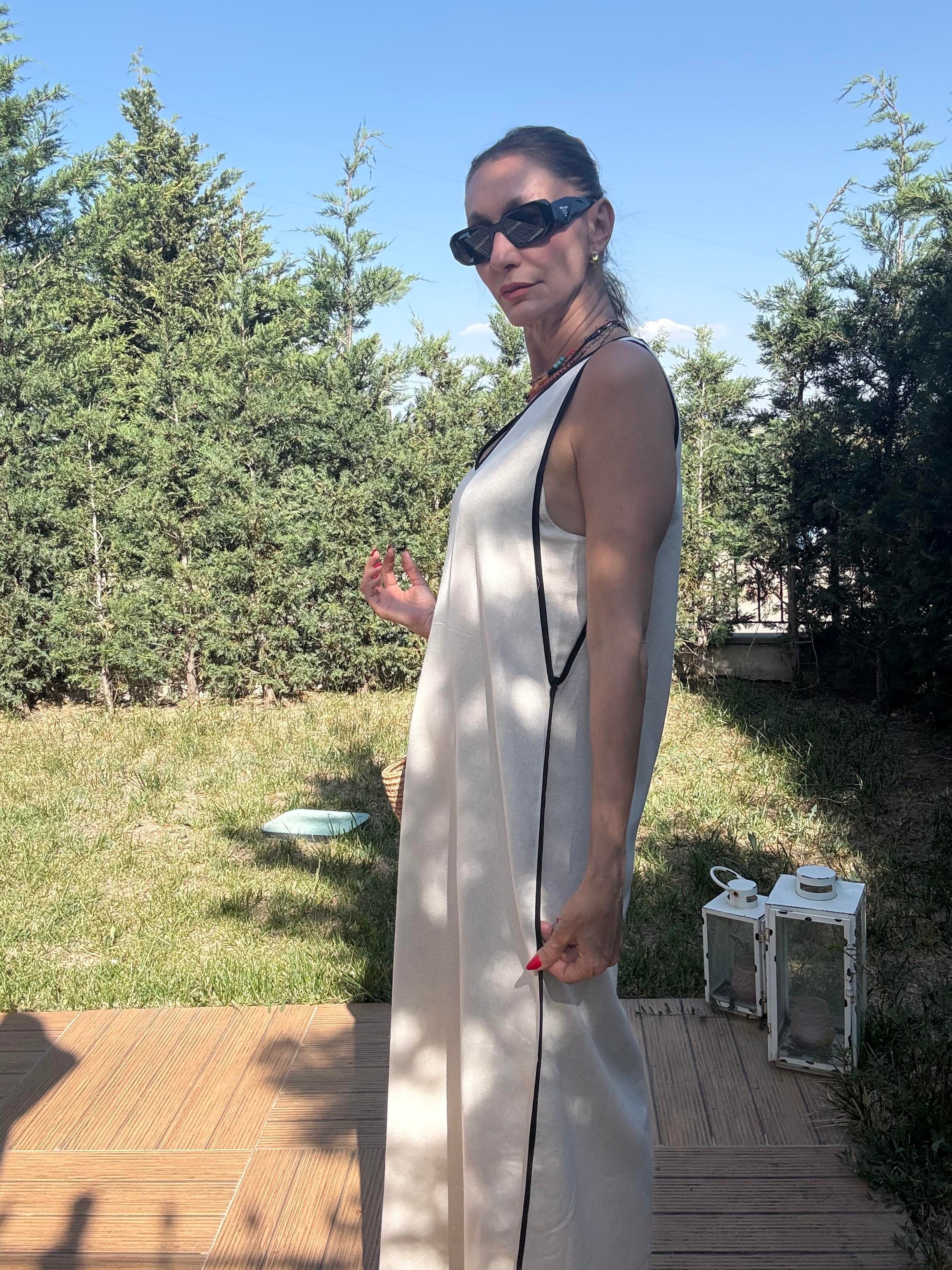 V Yaka Çima Dikişli Keten Elbise