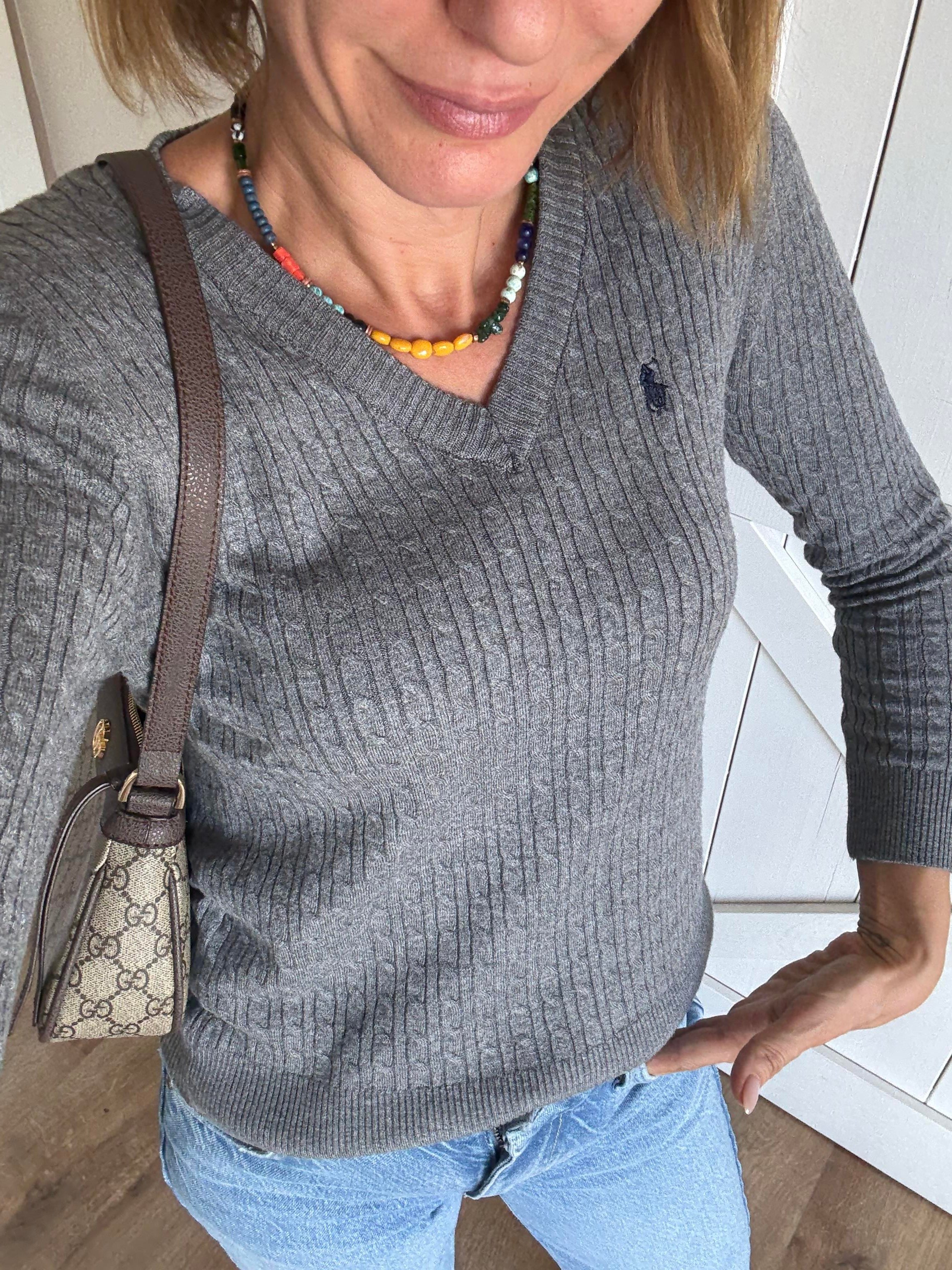 V Yaka Gri Saç Örgü Triko