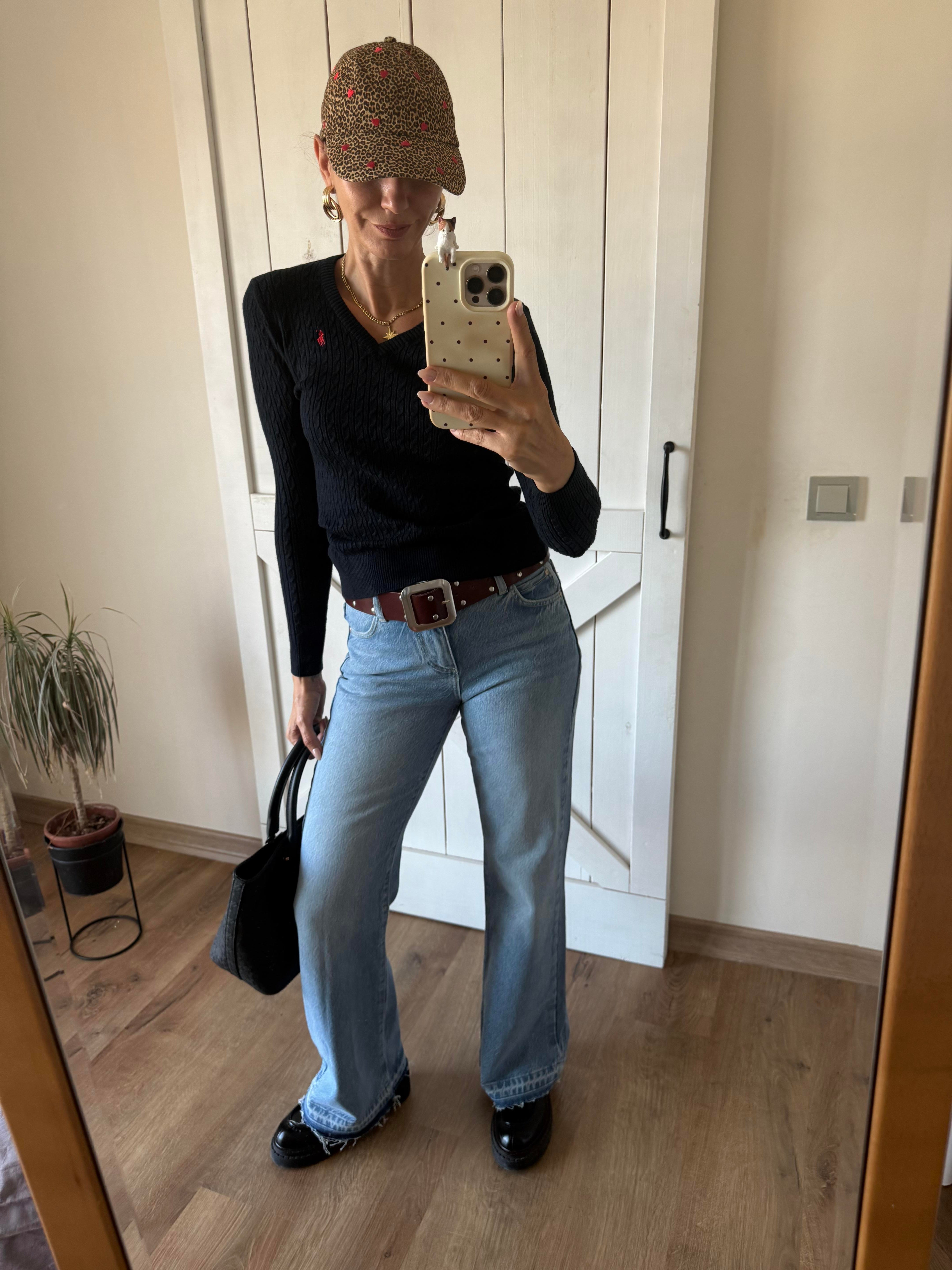 V Yaka Lacivert Triko