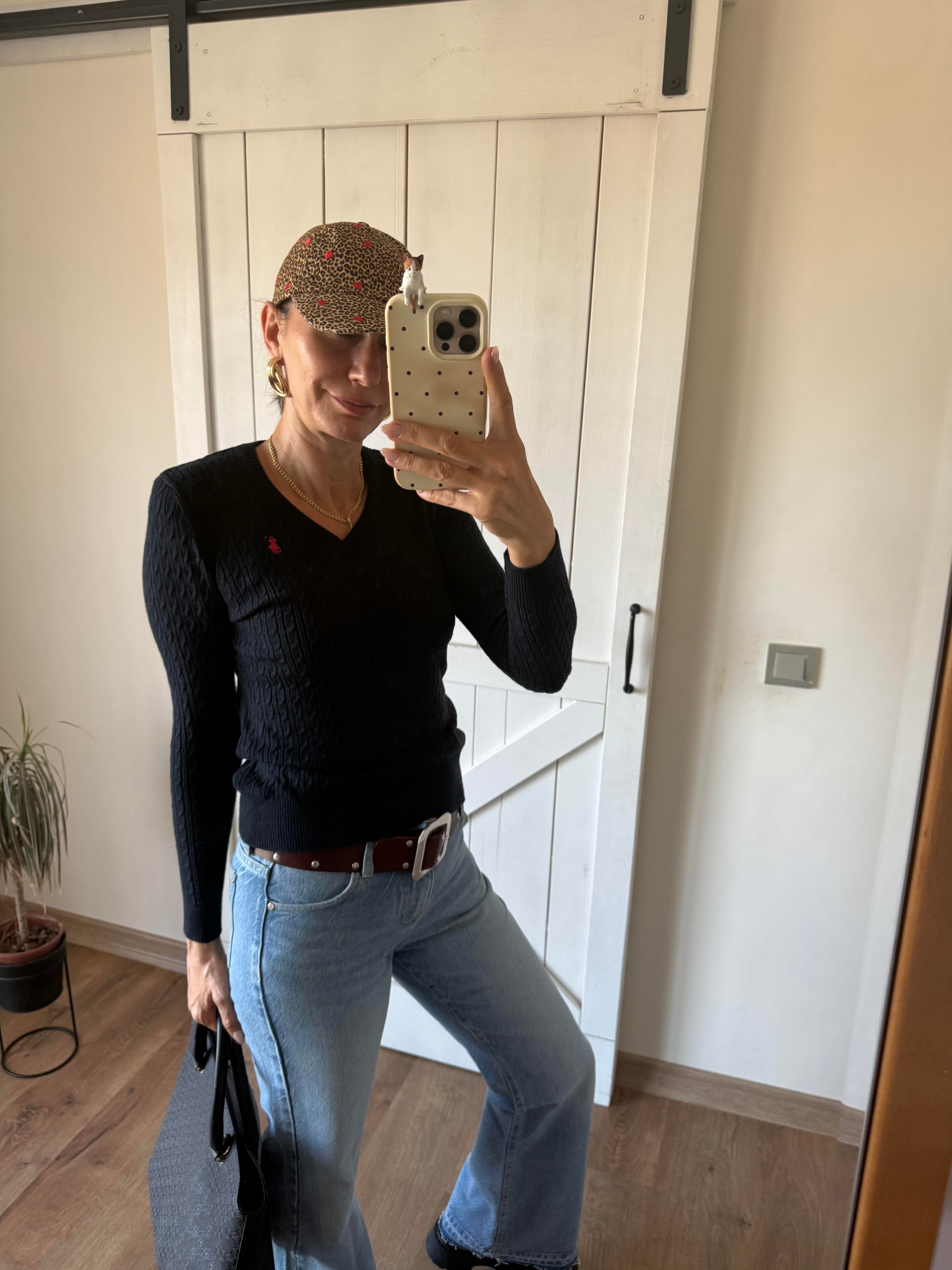 V Yaka Lacivert Triko