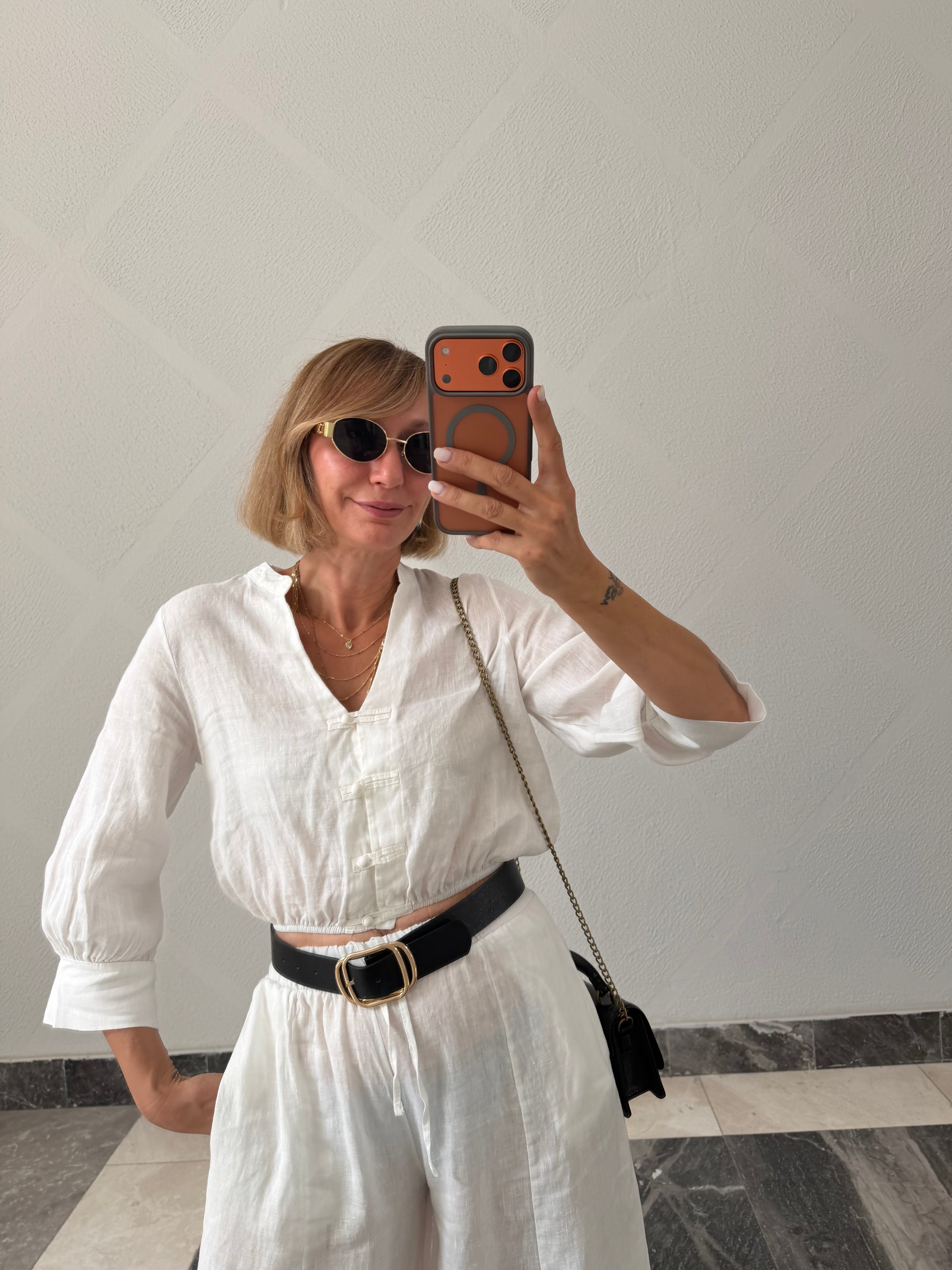 V Yaka Linnen Crop Gömlek
