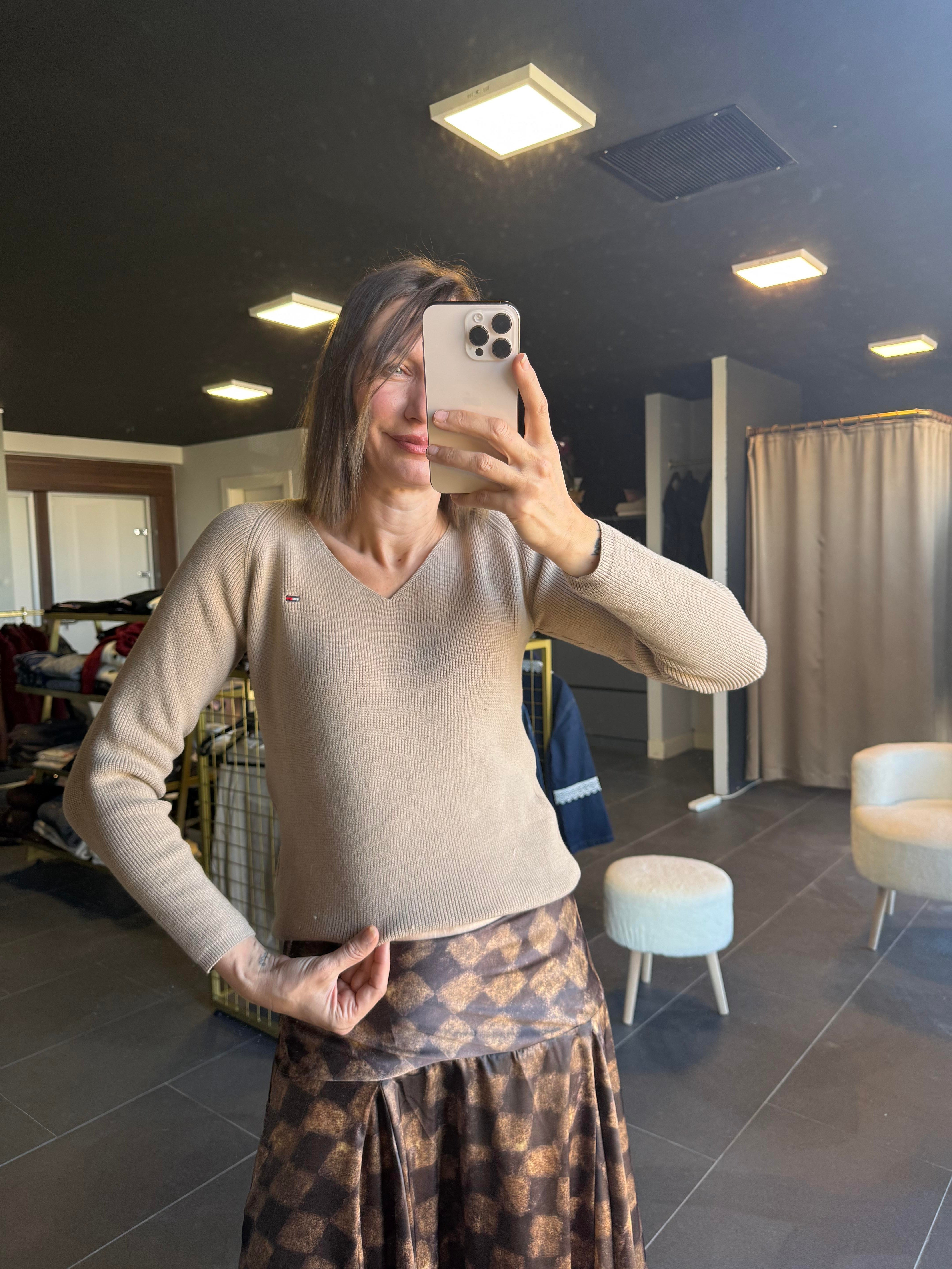 V Yaka Th Triko Vizon