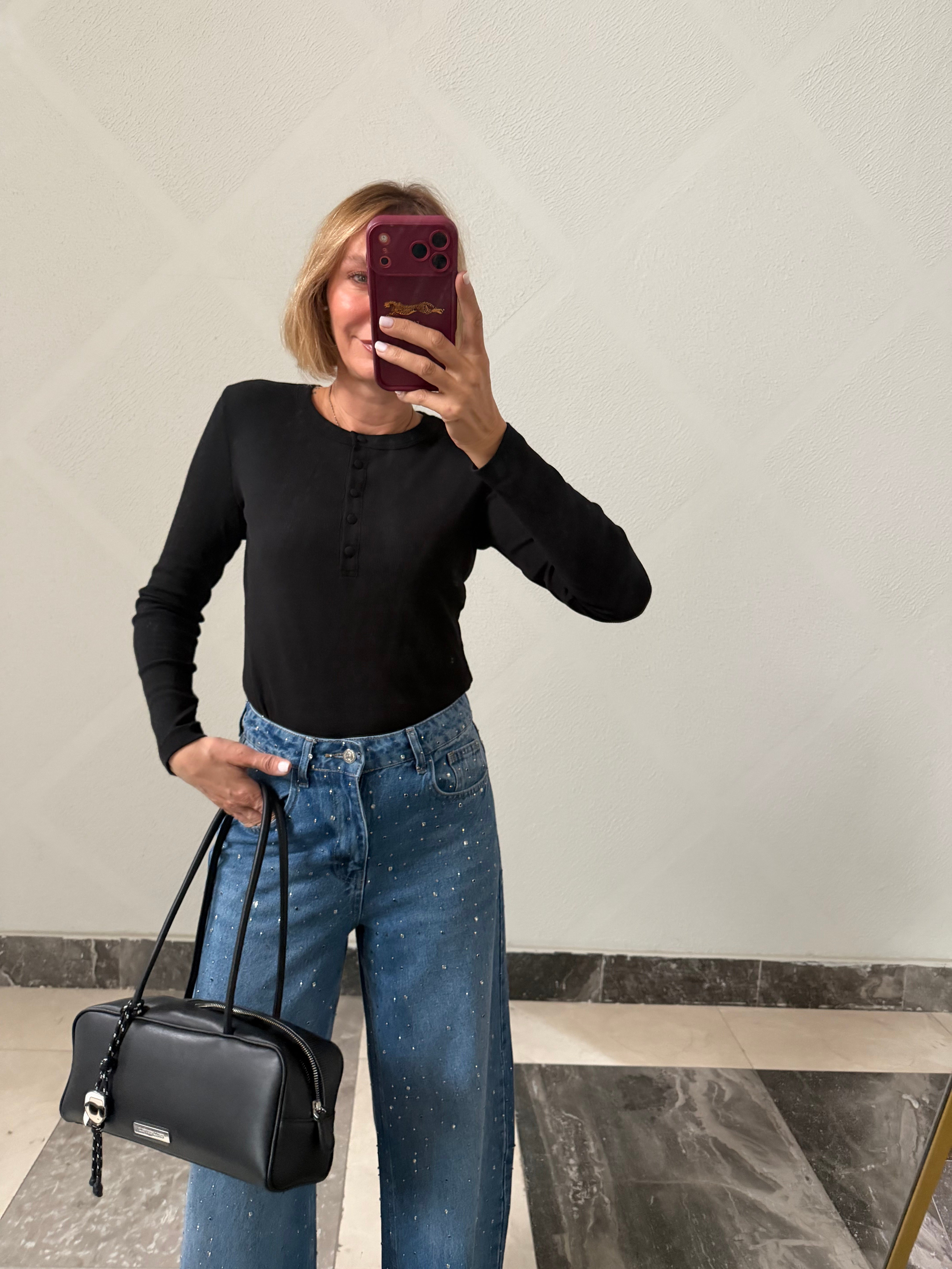 Velvet Yarım Düğmeli Siyah Basic