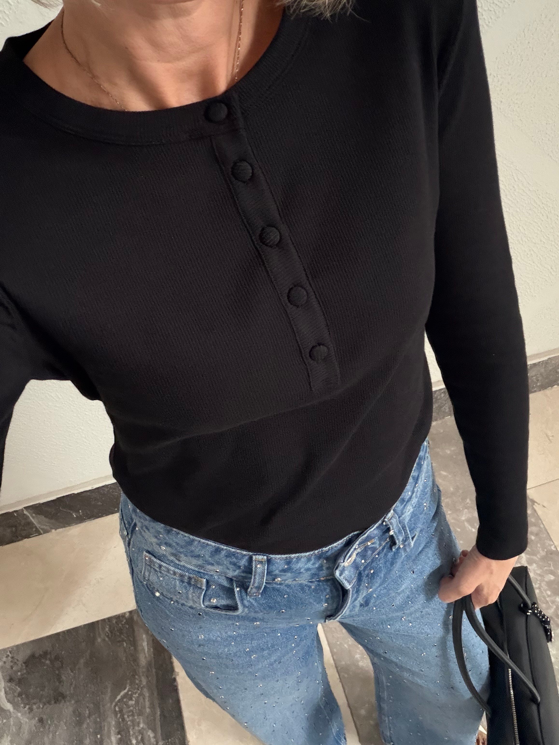 Velvet Yarım Düğmeli Siyah Basic