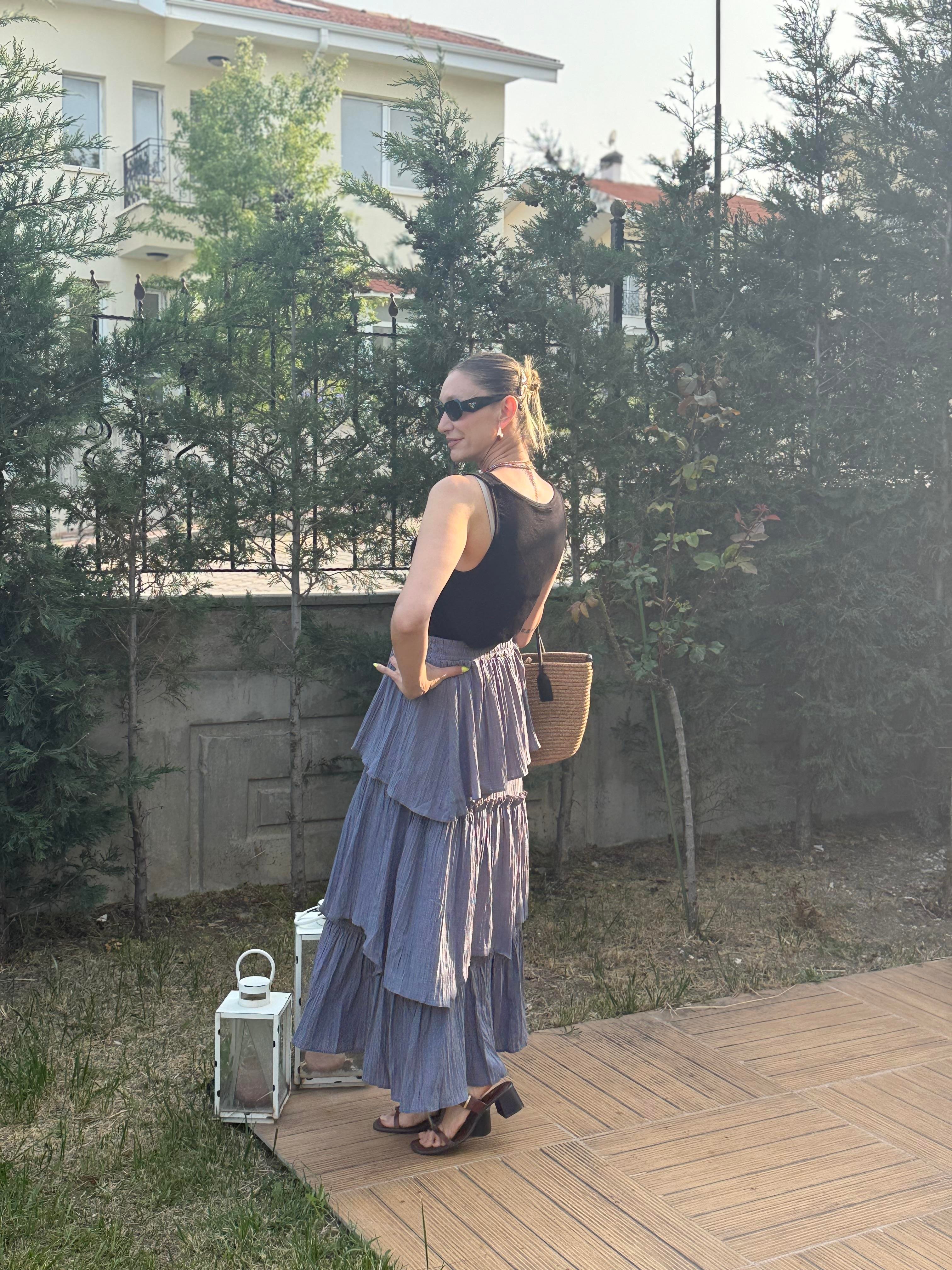 Volanlı Gofre Antrasit Etek