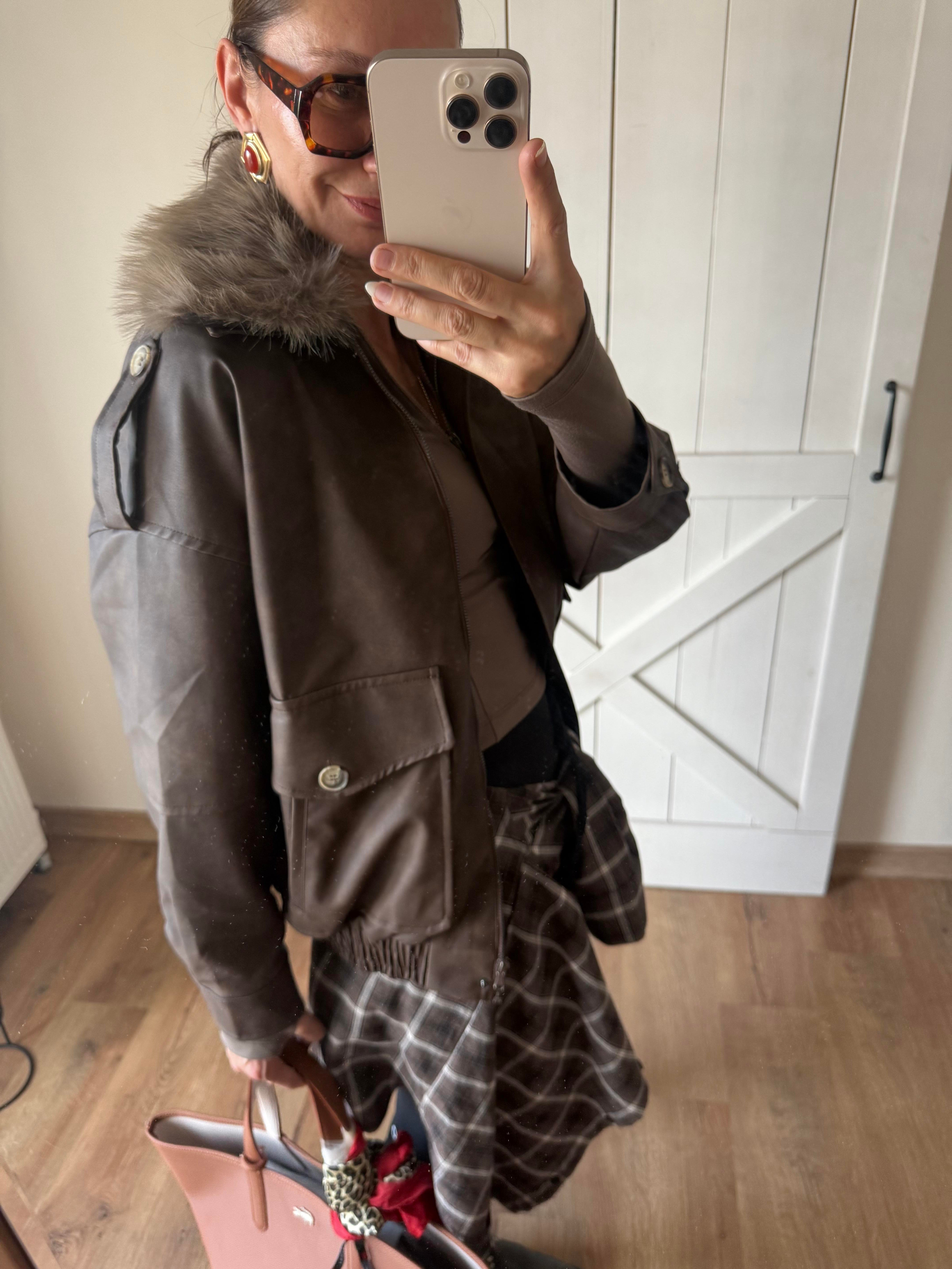 Yakası Kürk Detaylı Çıkarılabilir Deri Mont