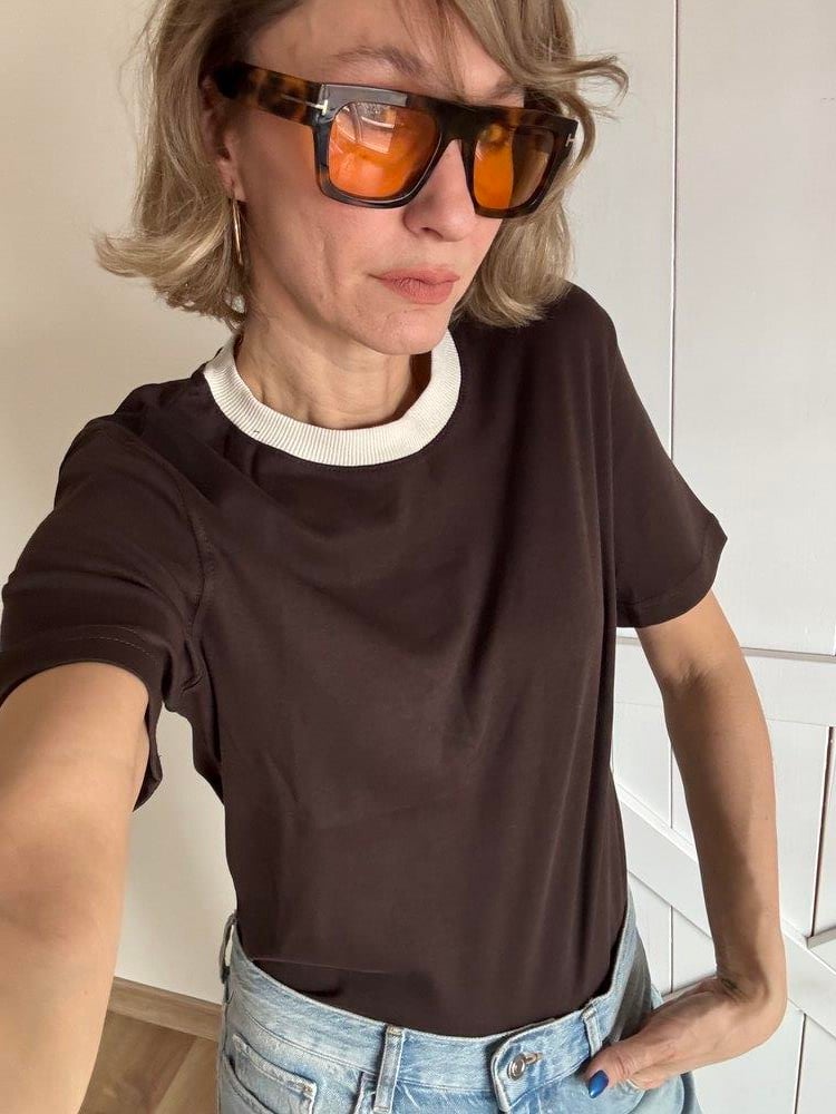 Yakası Şeritli Acı Kahve Tshirt