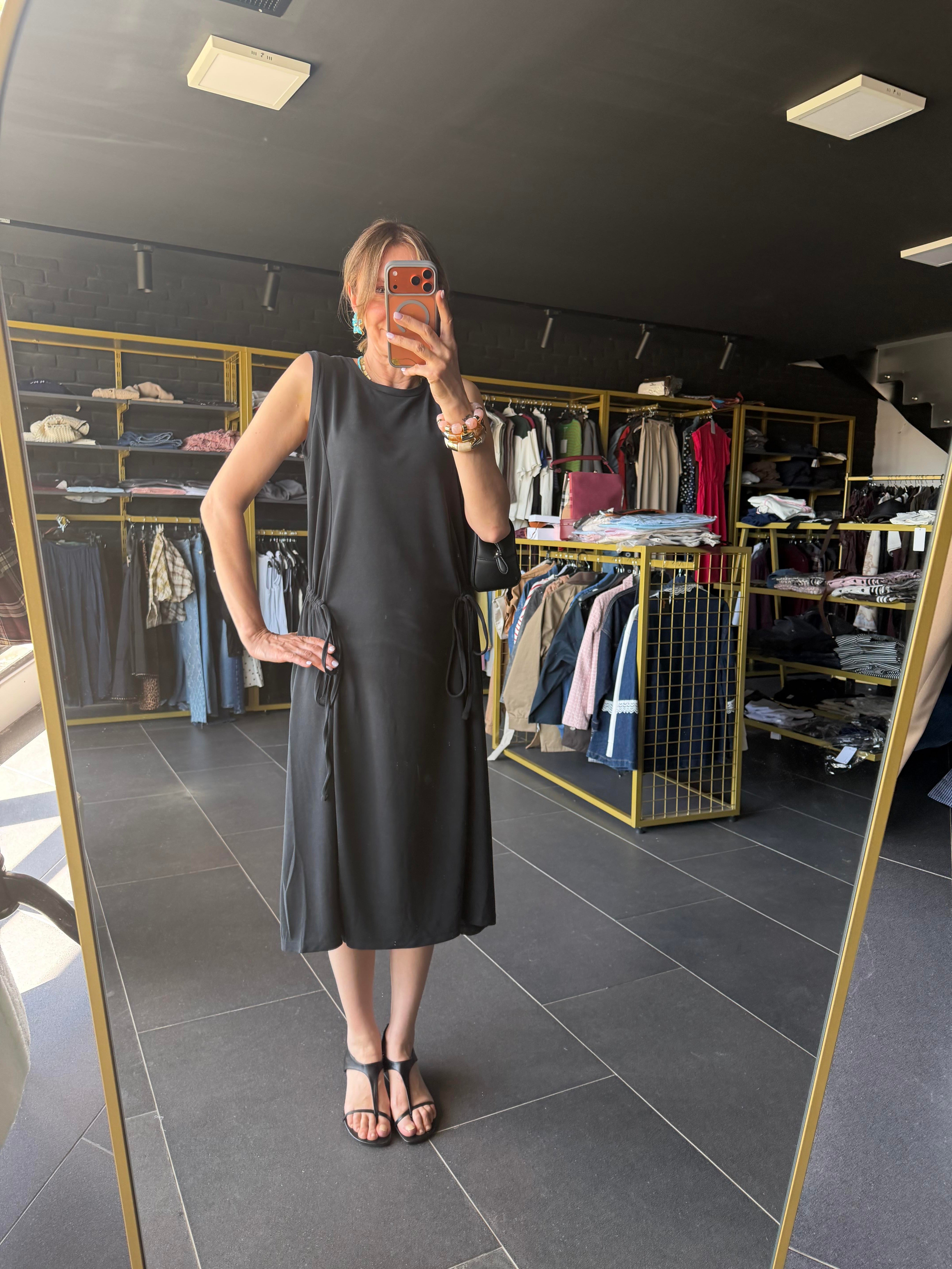 Yanlardan Büzdürmeli Premium Model Elbise