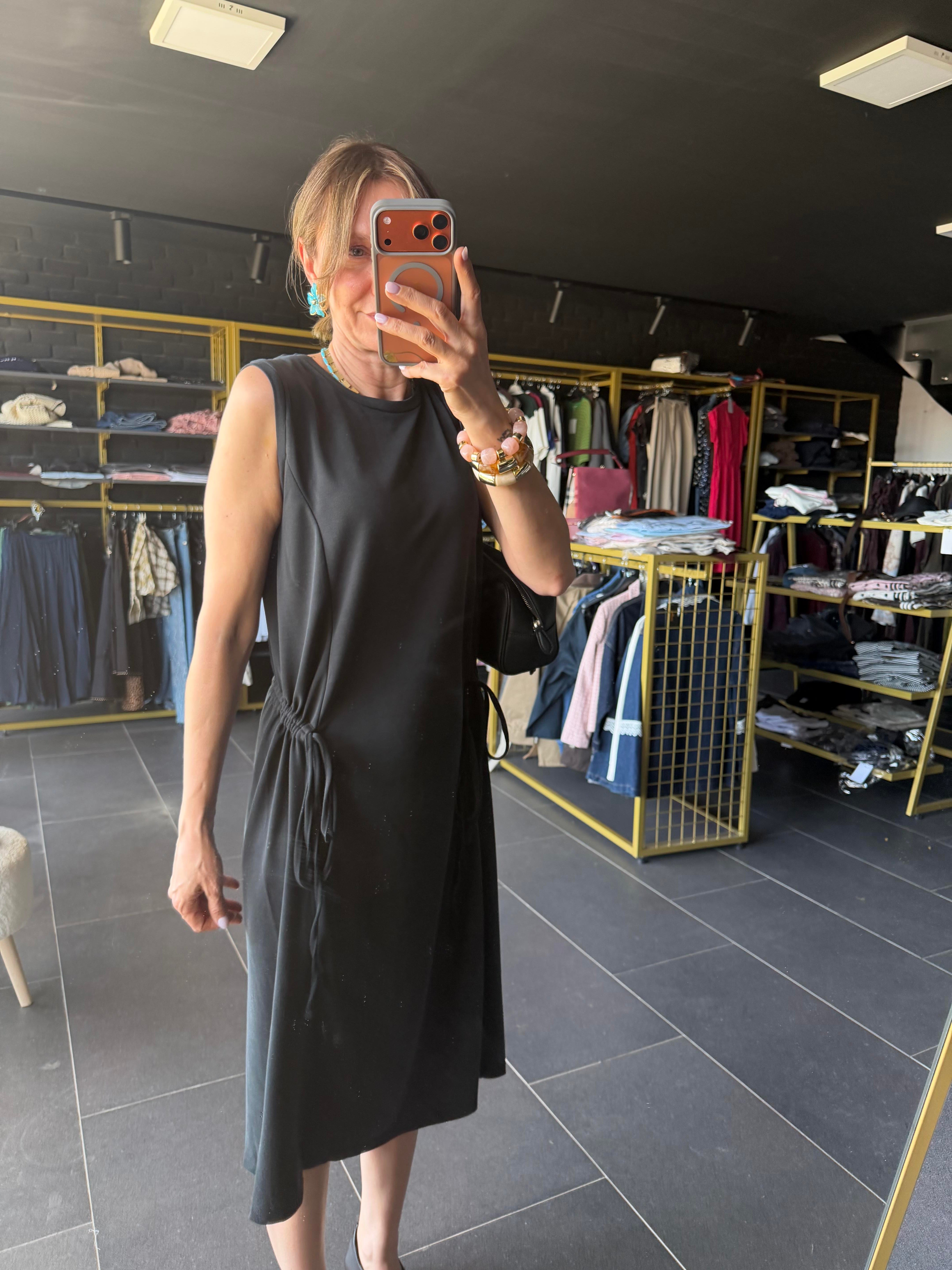 Yanlardan Büzdürmeli Premium Model Elbise
