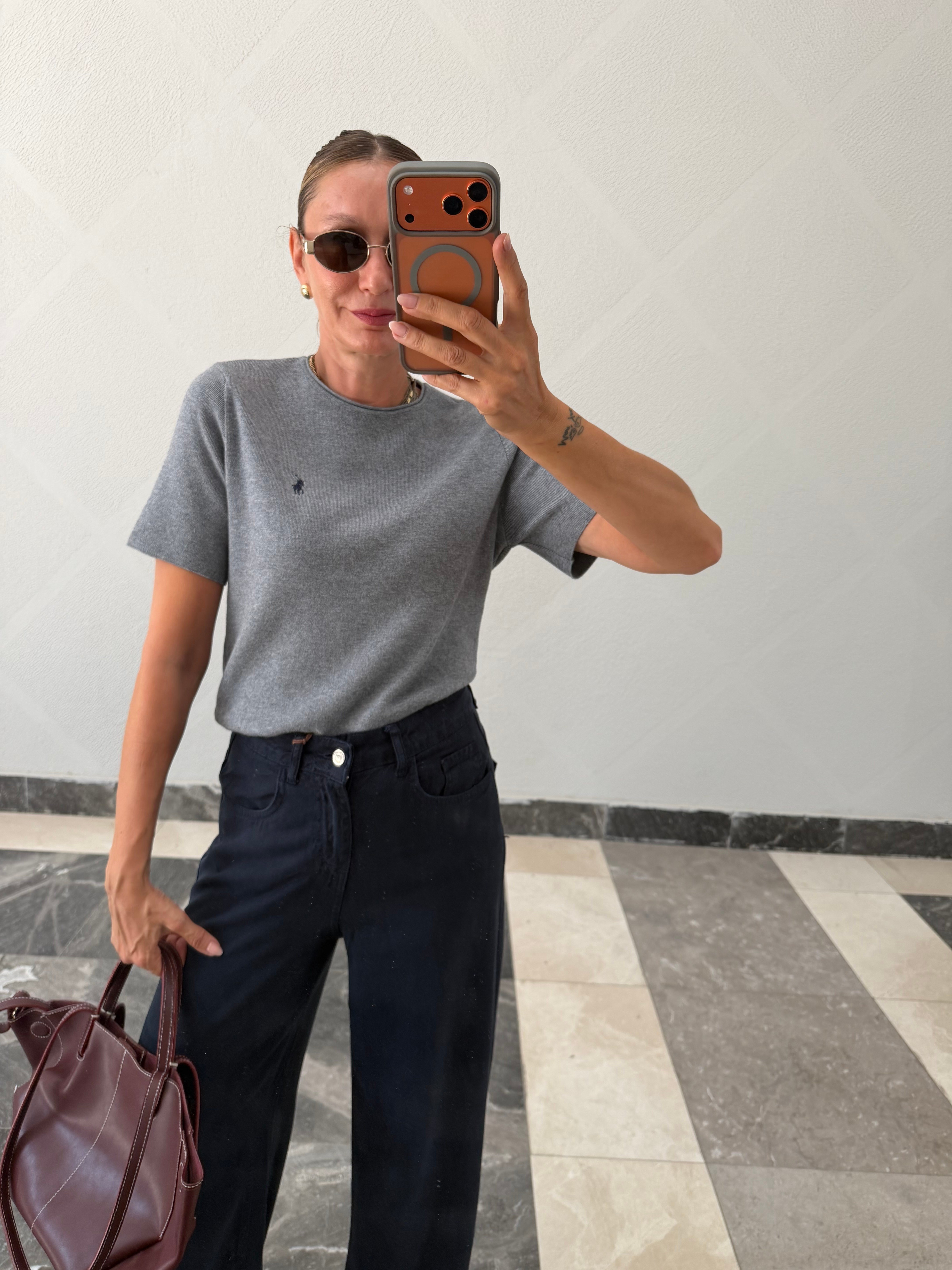 Yumuşak Dokulu Gri Rl Kısa Kollu Triko 