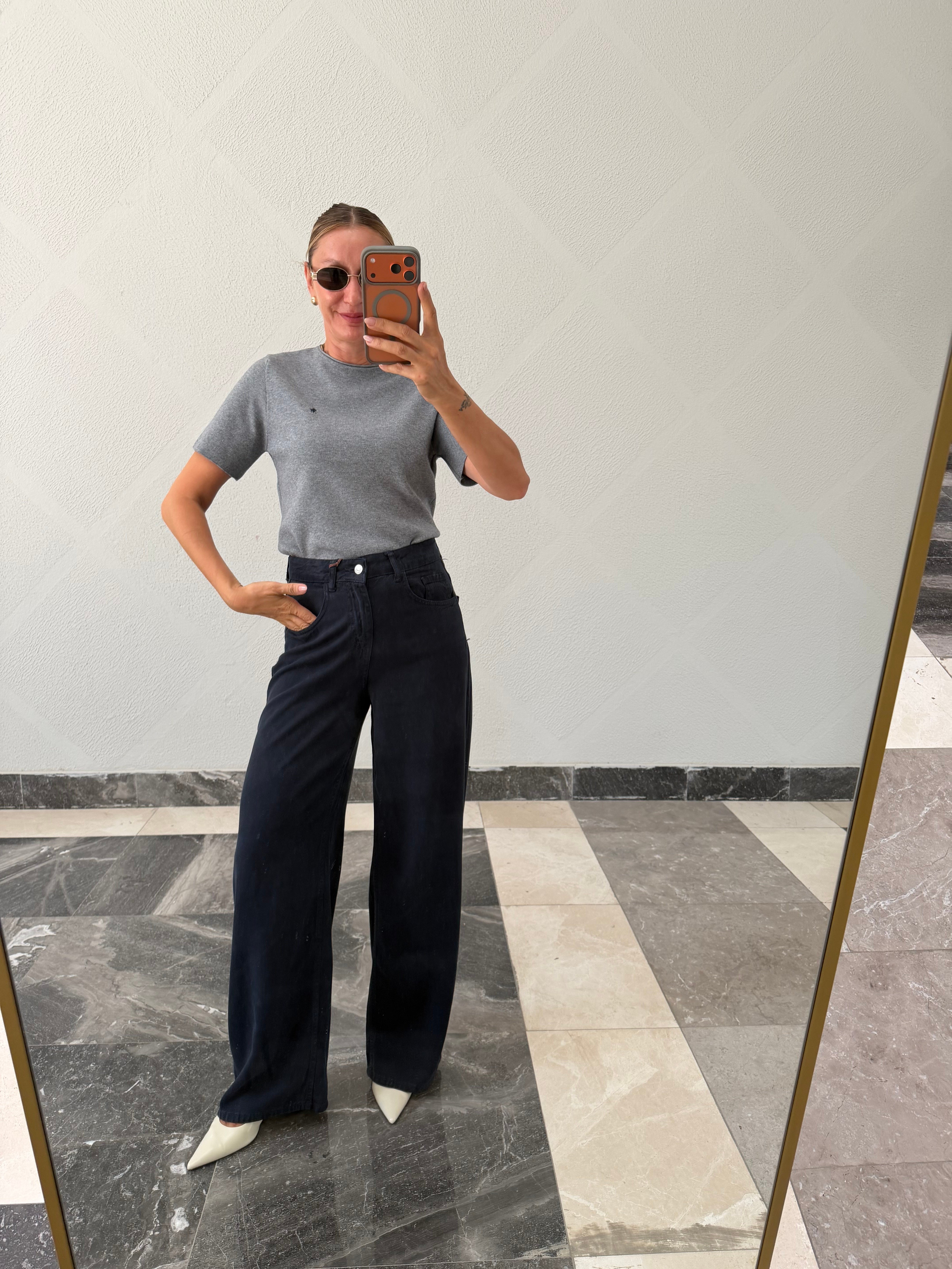 Yumuşak Dokulu Gri Rl Kısa Kollu Triko 