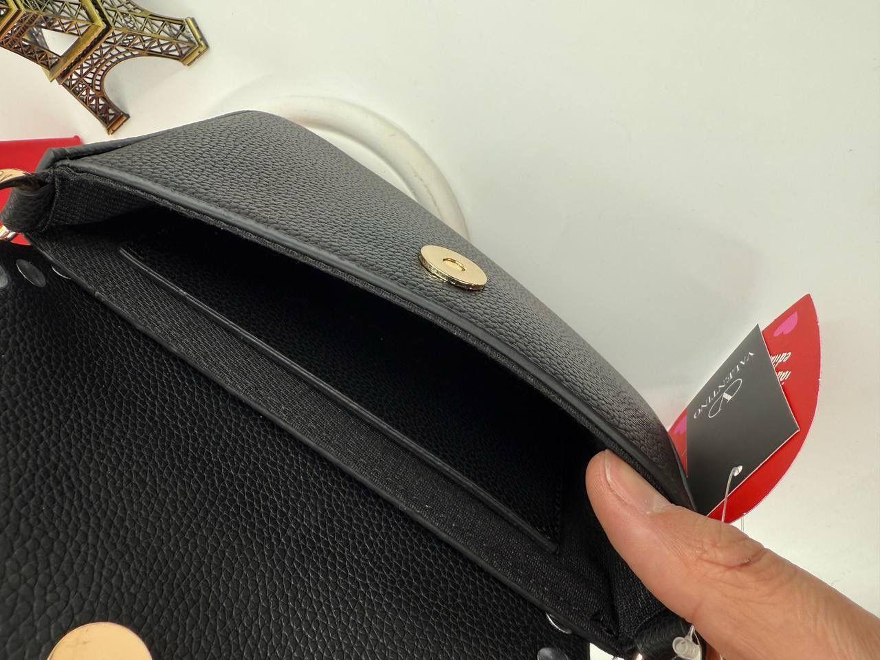 Zımba Detaylı Siyah Deri Çanta