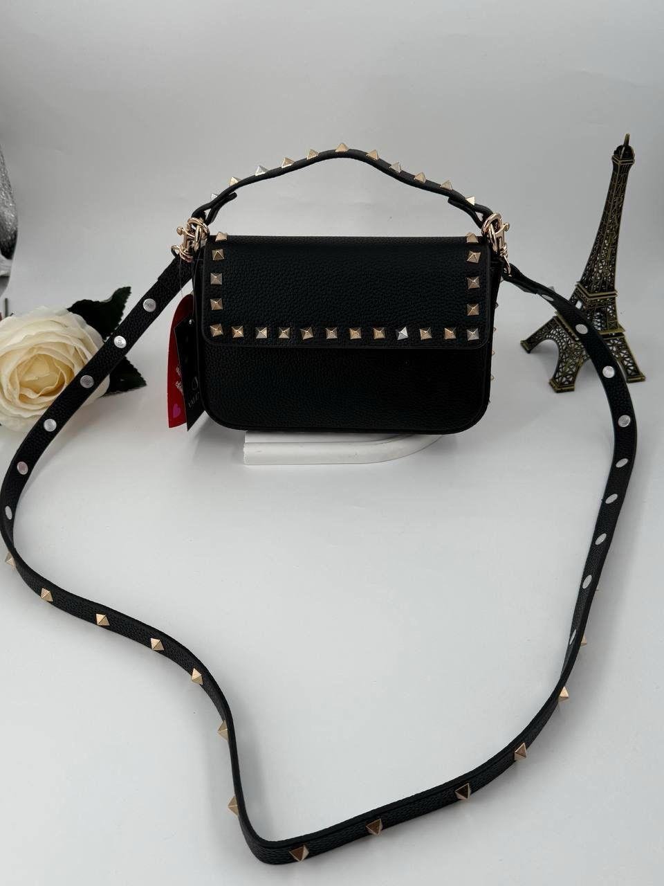 Zımba Detaylı Siyah Deri Çanta