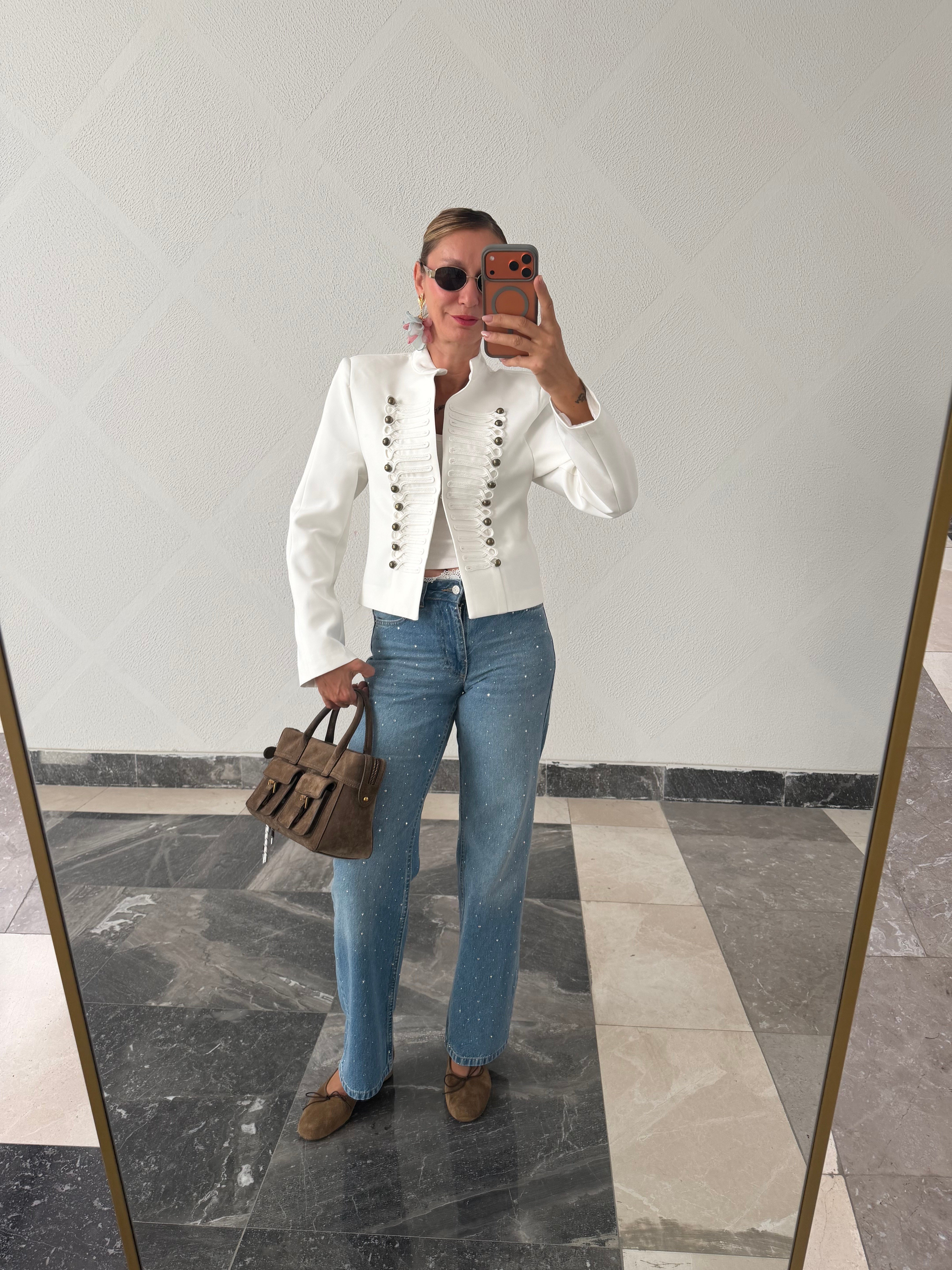Zr Model Beyaz Napolyon Vatkalı Ceket