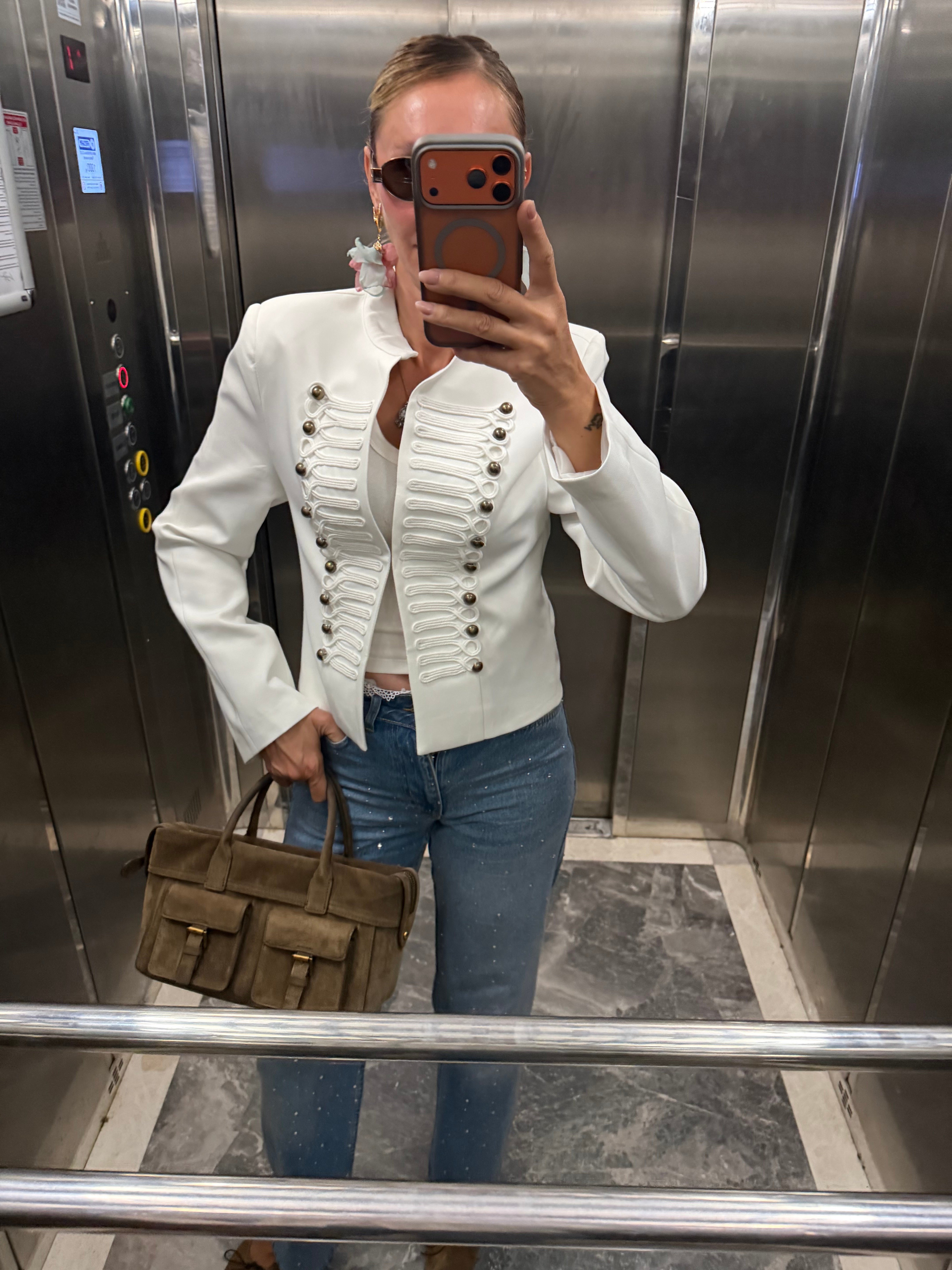 Zr Model Beyaz Napolyon Vatkalı Ceket
