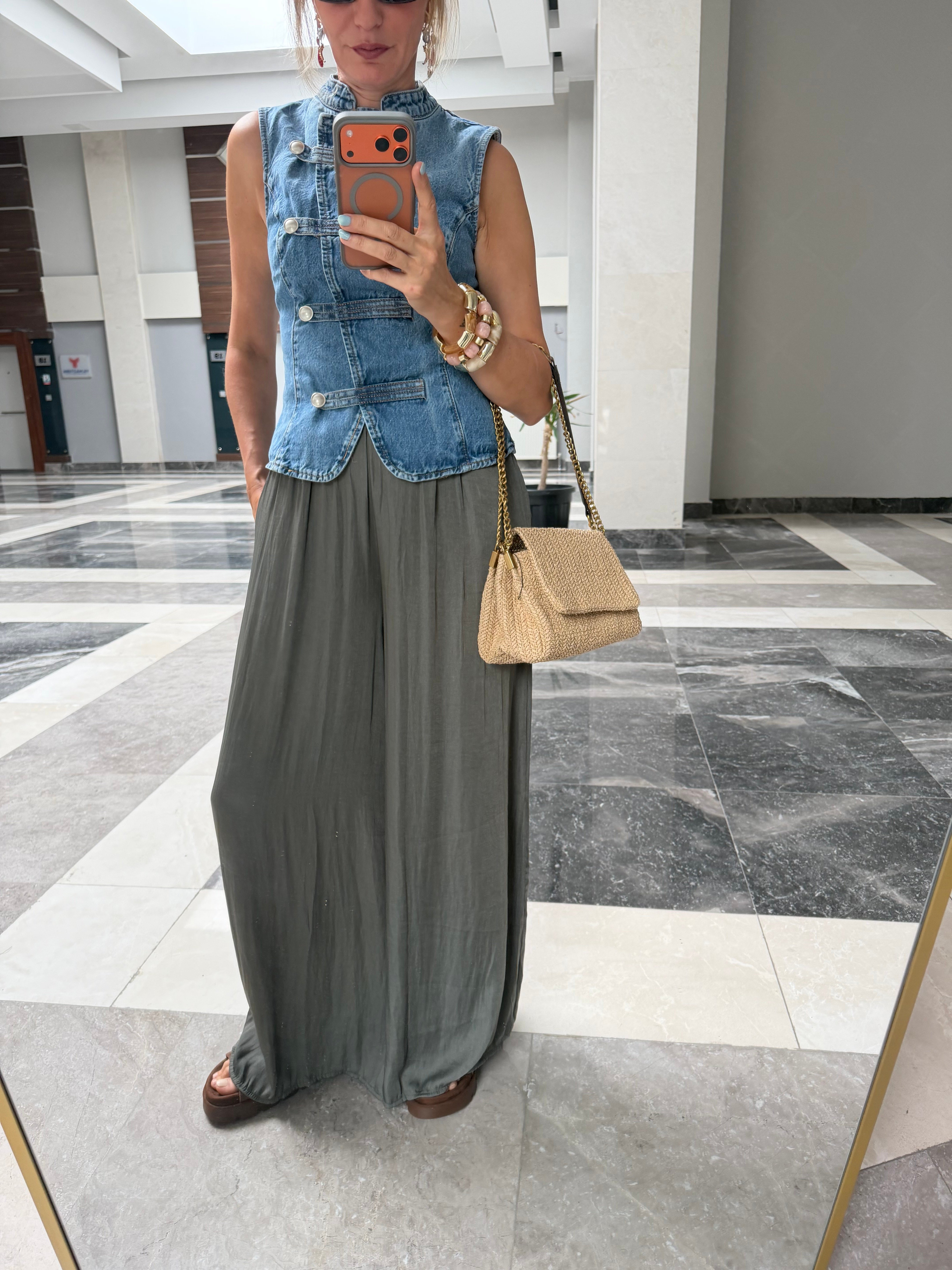 Zr Model Kalın Kemerli Bol Pantolon