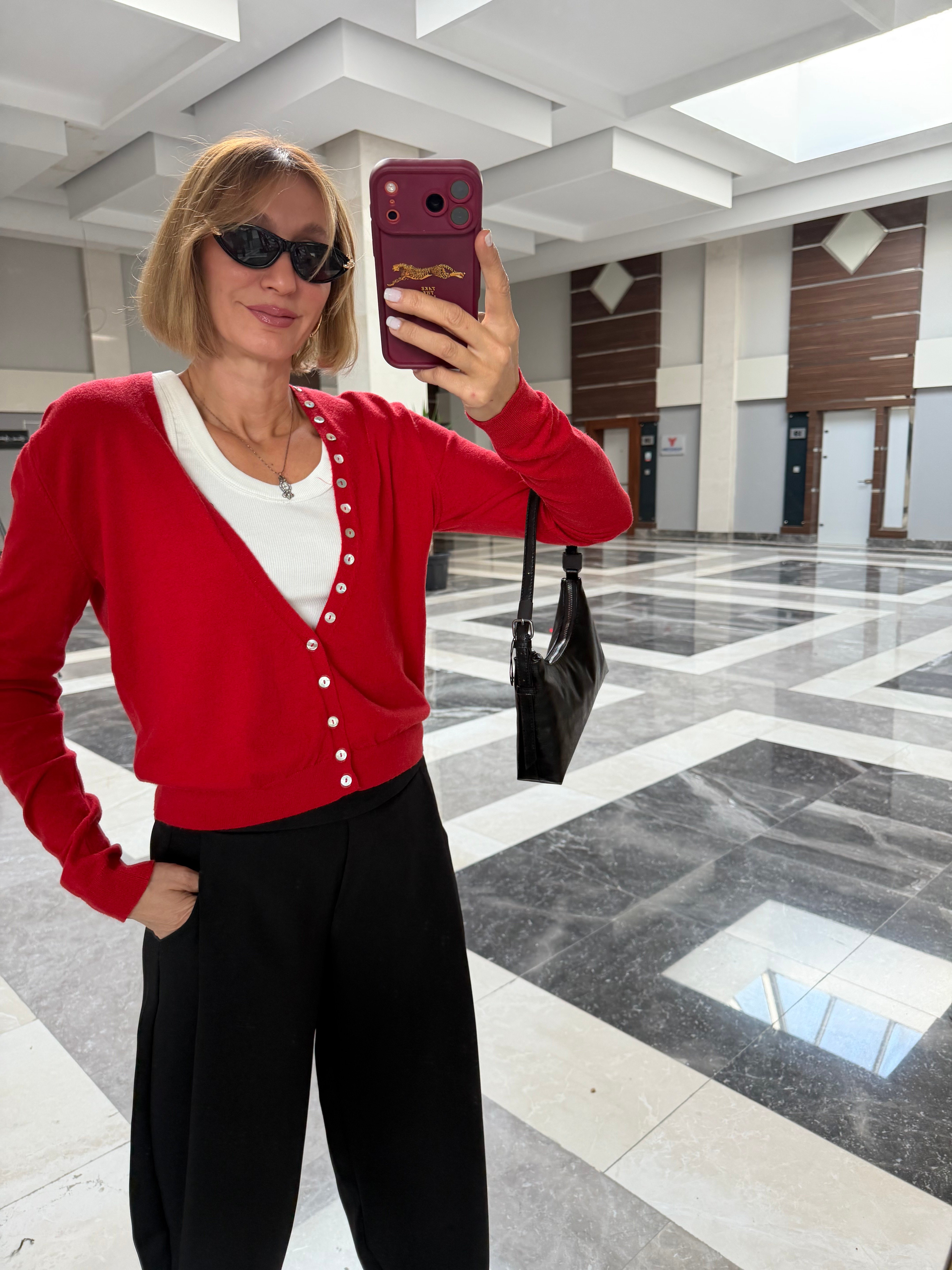 Zr Model Kırmızı Hırka Luxy