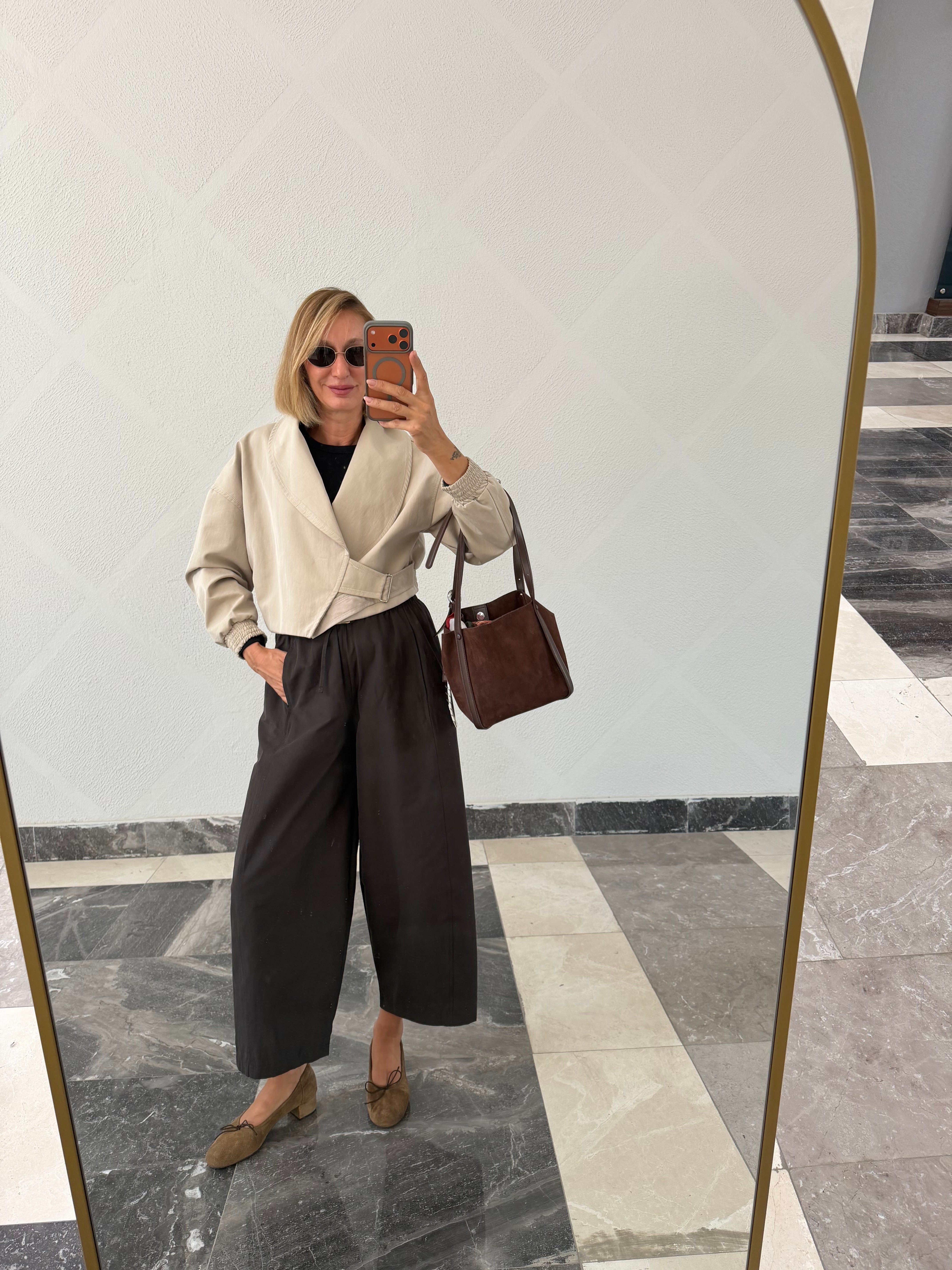 Zr Model Kruvaze Yaka Taş Kısa Trenç