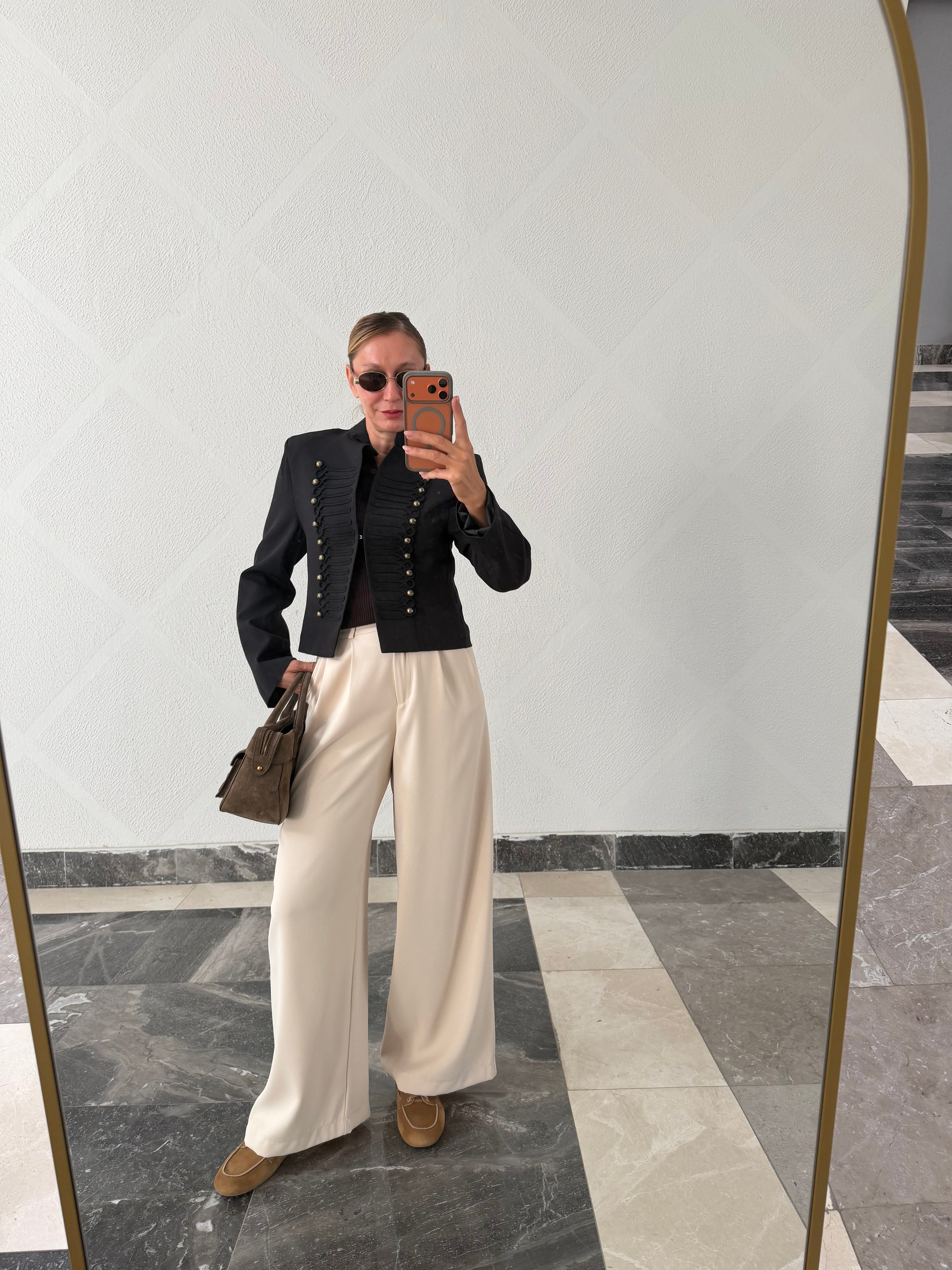 Zr Model Siyah Napolyon Vatkalı Ceket
