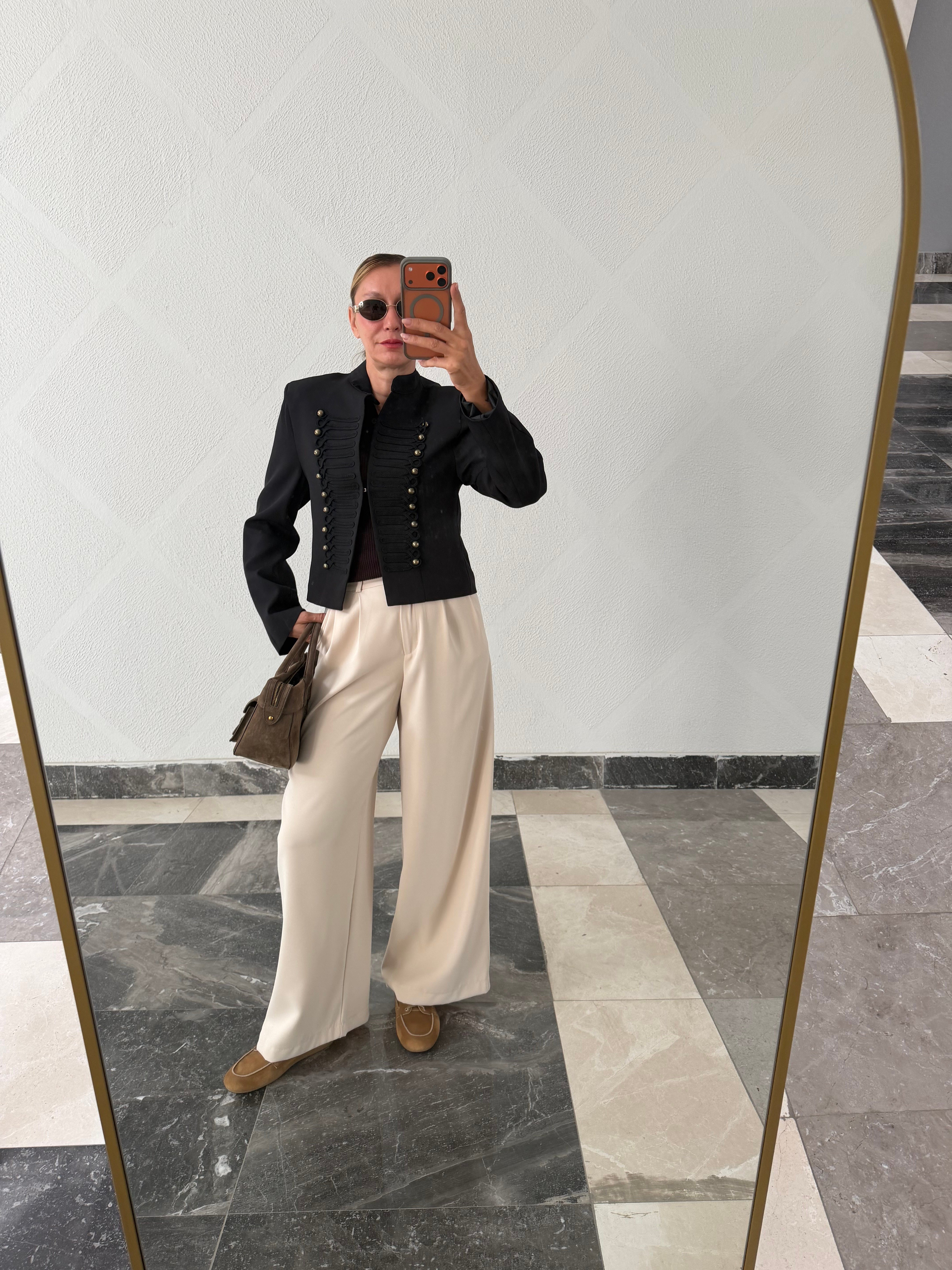 Zr Model Siyah Napolyon Vatkalı Ceket