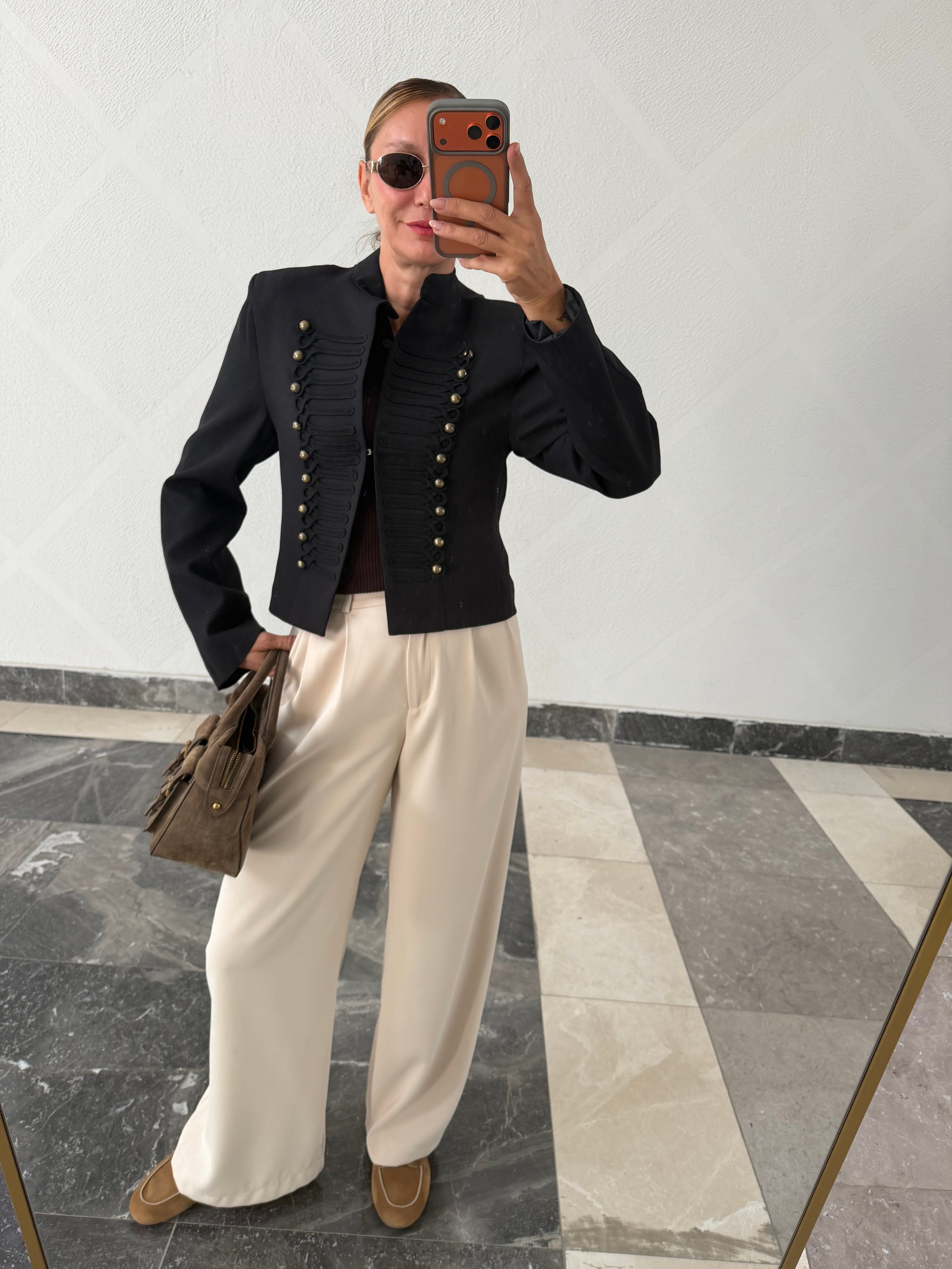 Zr Model Siyah Napolyon Vatkalı Ceket
