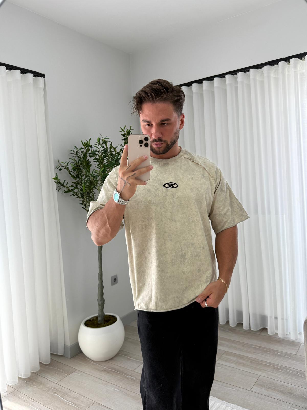 Bej R Nakışlı Yıkamalı Oversize Tshirt