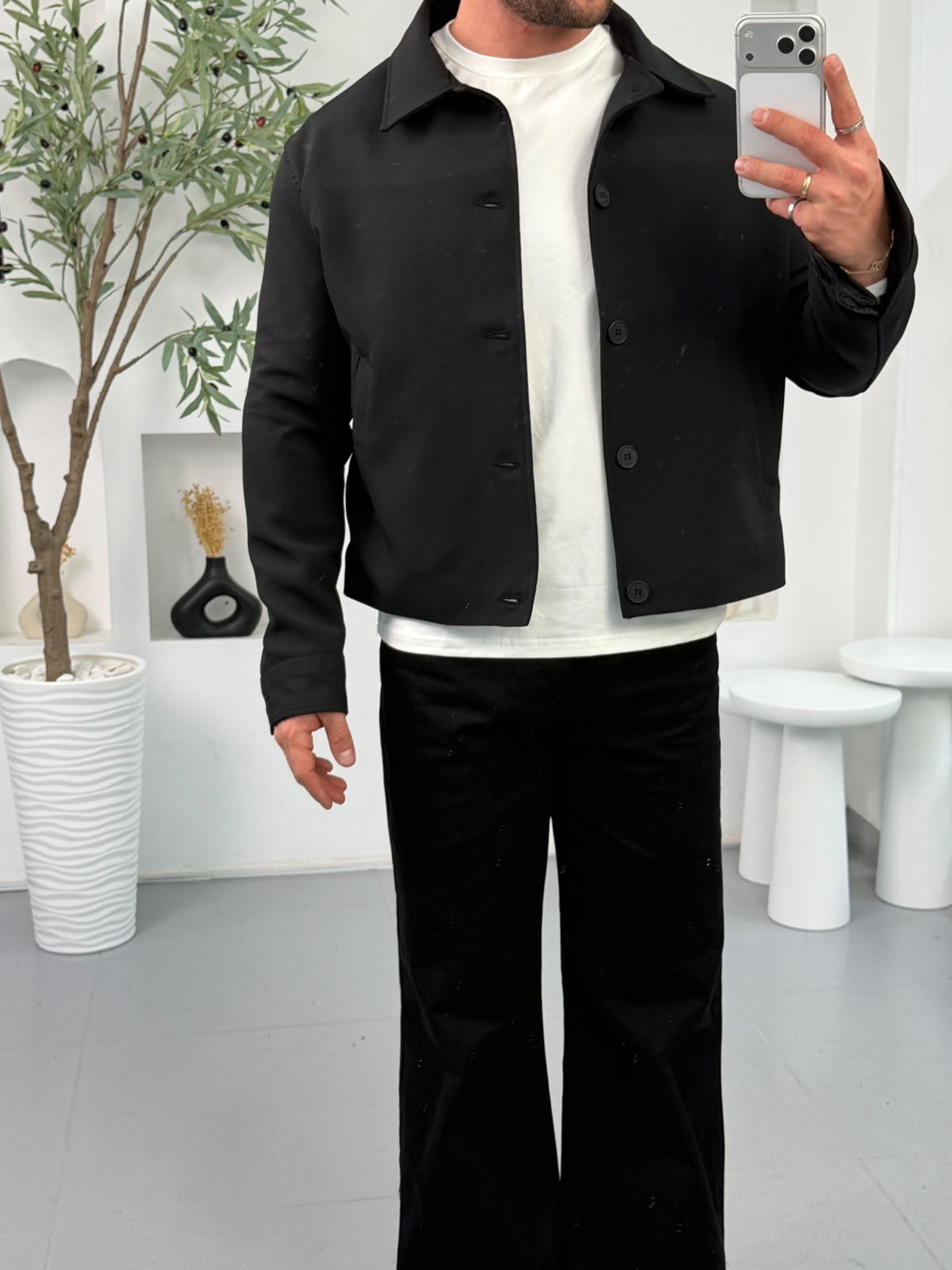 Siyah GG Düğmeli Crop Fit Ceket
