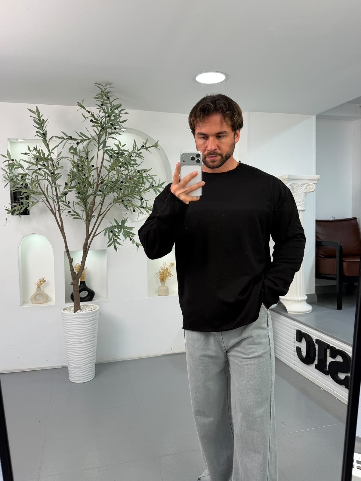 Siyah MR Oversize Kesik Yaka Sweatshirt
