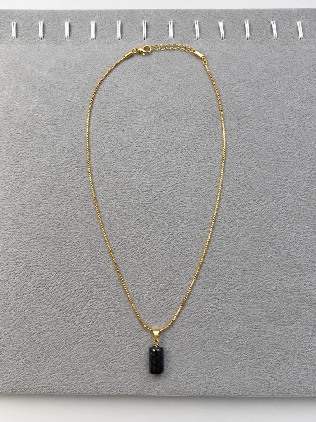 Taşlı Navy Line Kolye