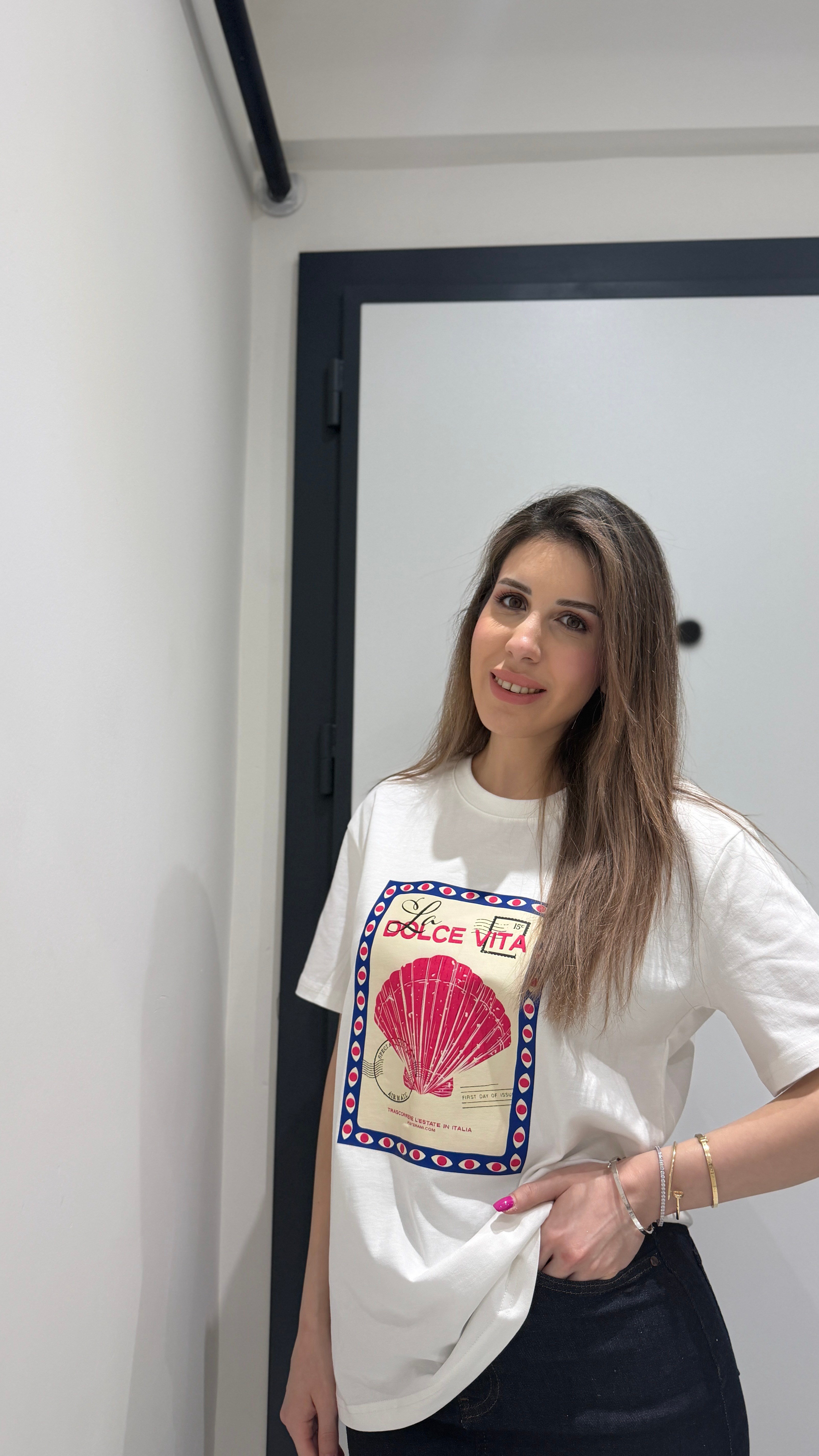 %100 PAMUK DENİZ KABUĞU BASKILI TSHİRT
