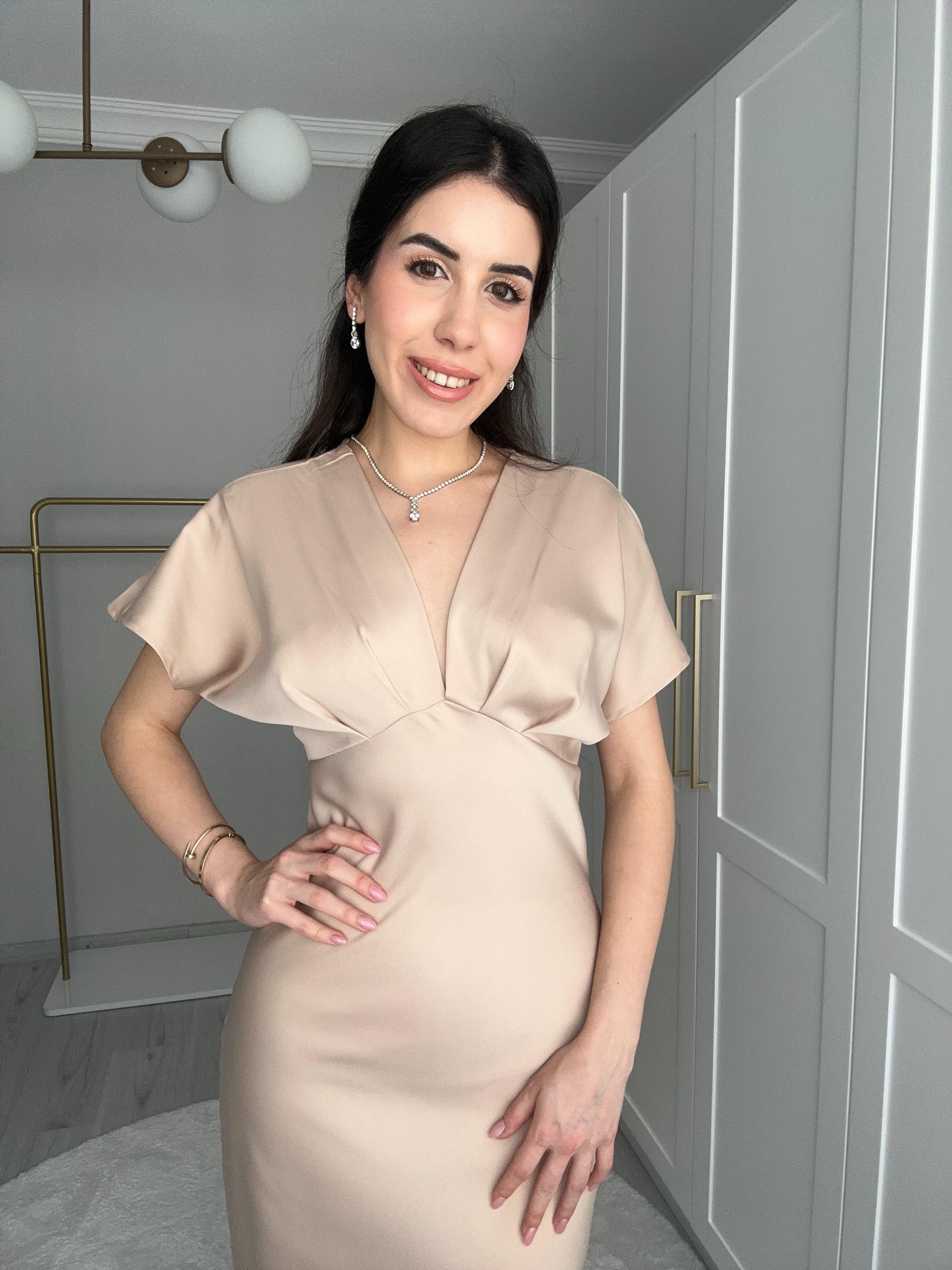 BEJ SATEN ELBİSE