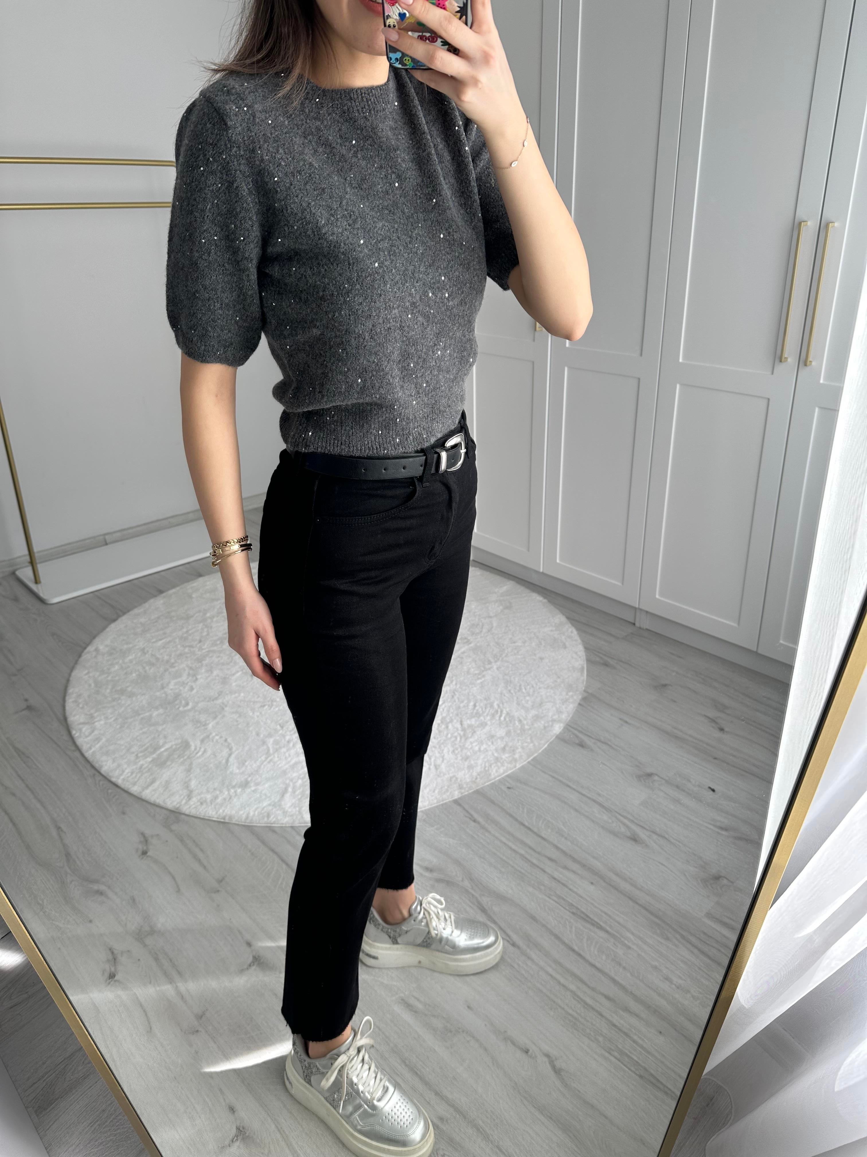 BOY FIT KESİK PAÇA SİYAH JEAN