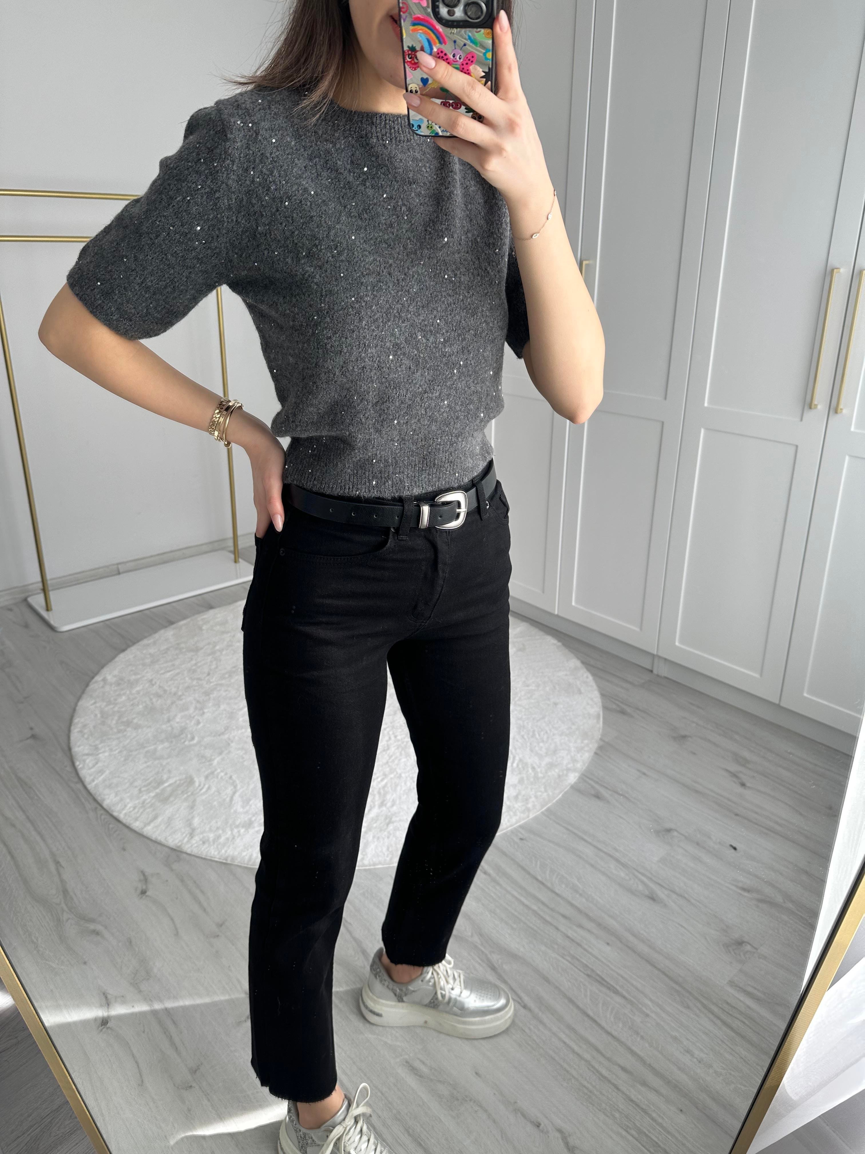 BOY FIT KESİK PAÇA SİYAH JEAN