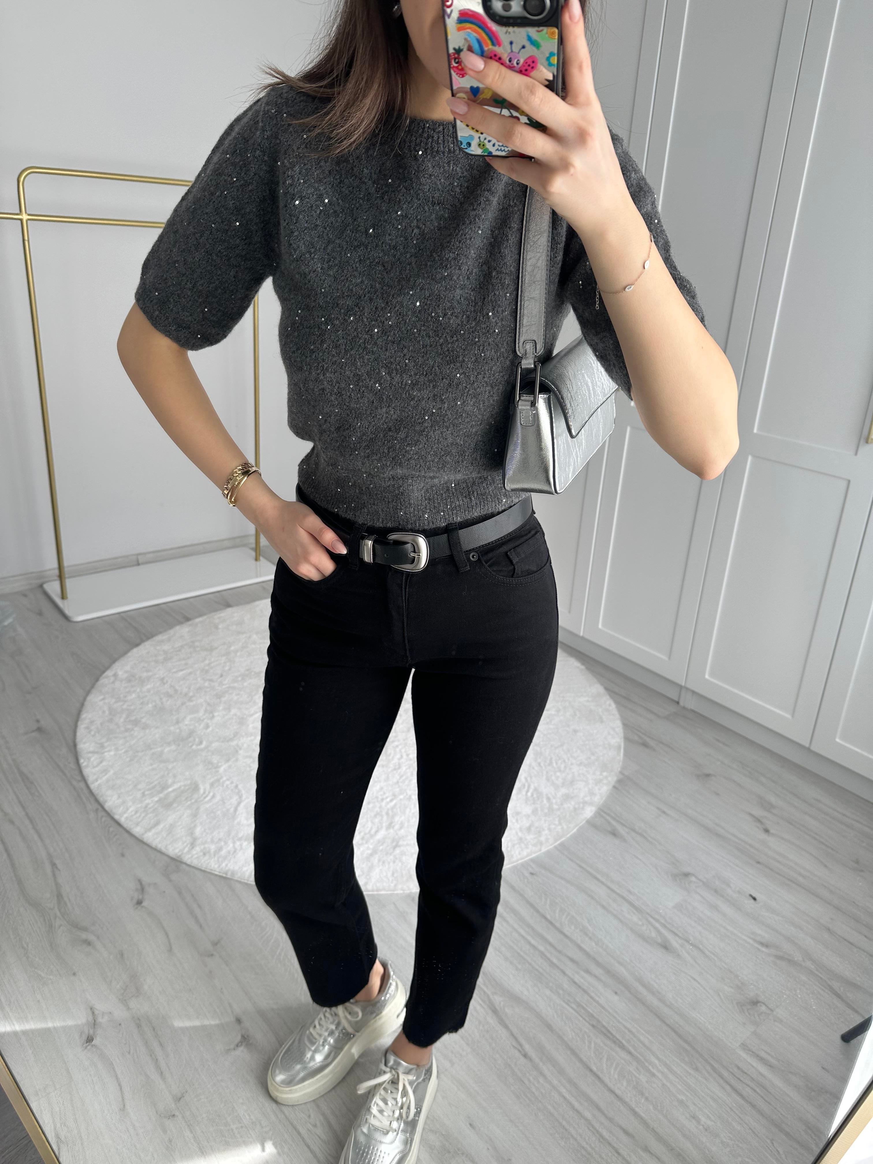 BOY FIT KESİK PAÇA SİYAH JEAN