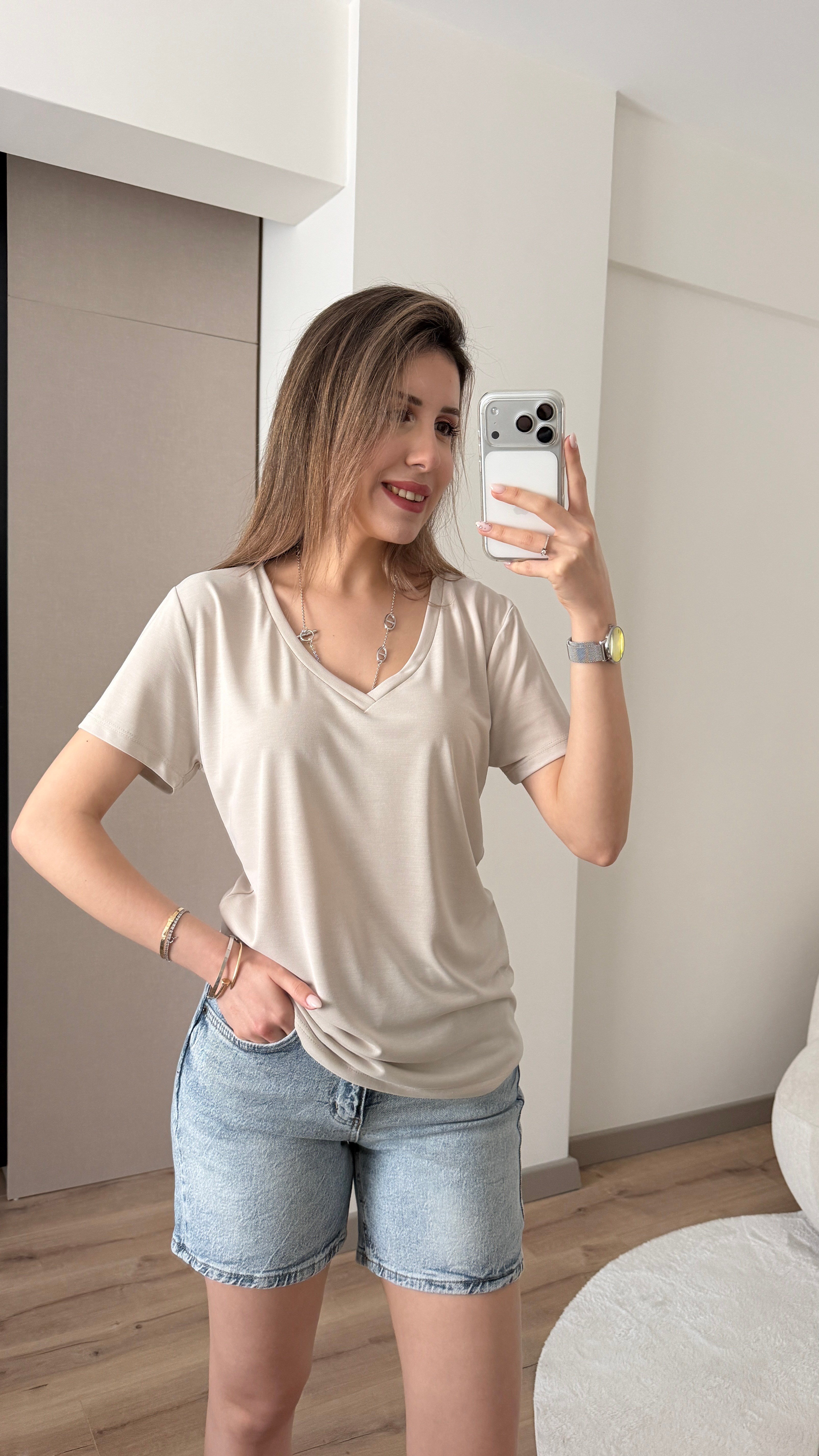 MODAL KUMAŞ V YAKA TAŞ TİŞÖRT