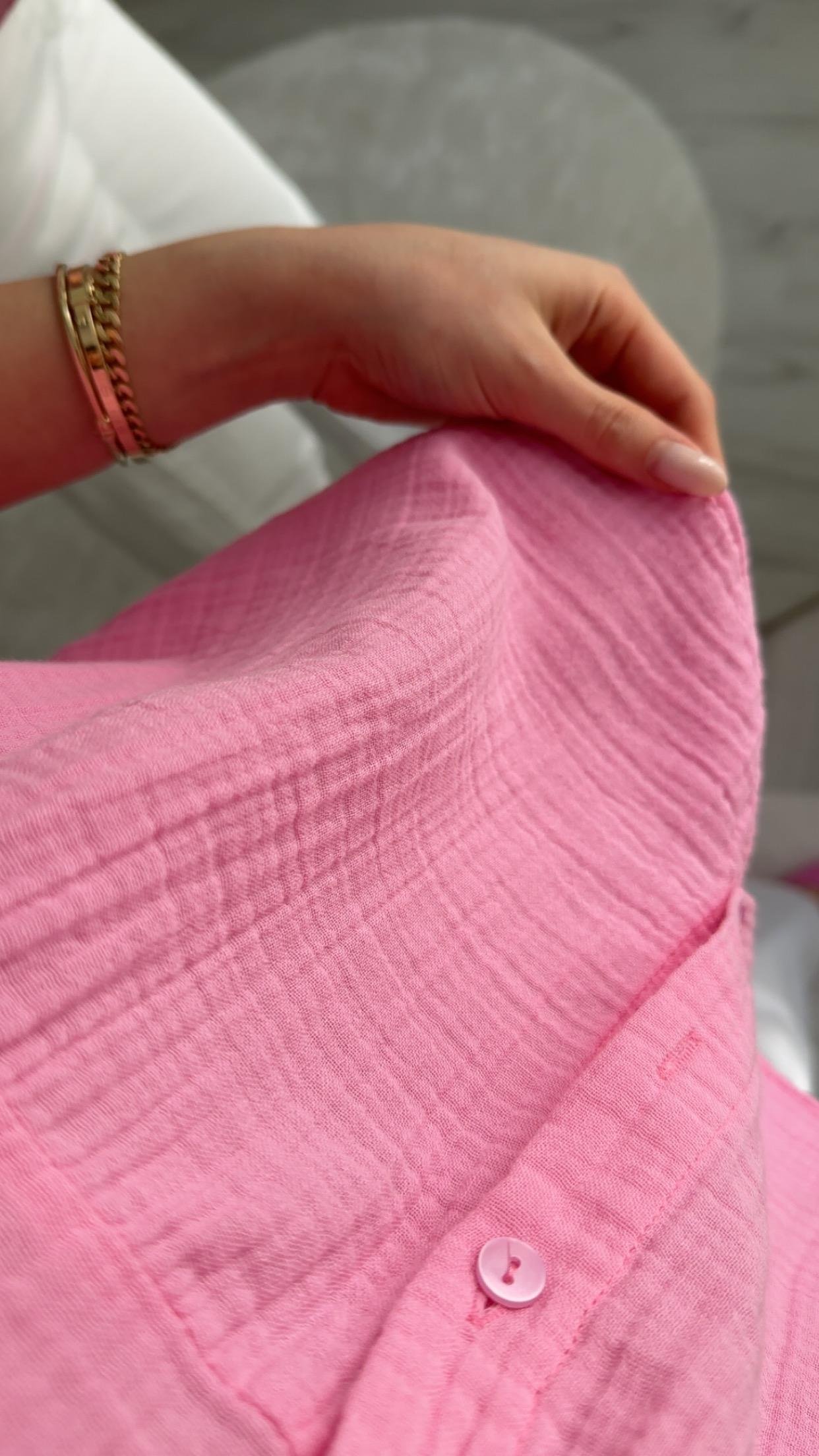 MÜSLİN KUMAŞ YARIM KOLLU PEMBE GÖMLEK