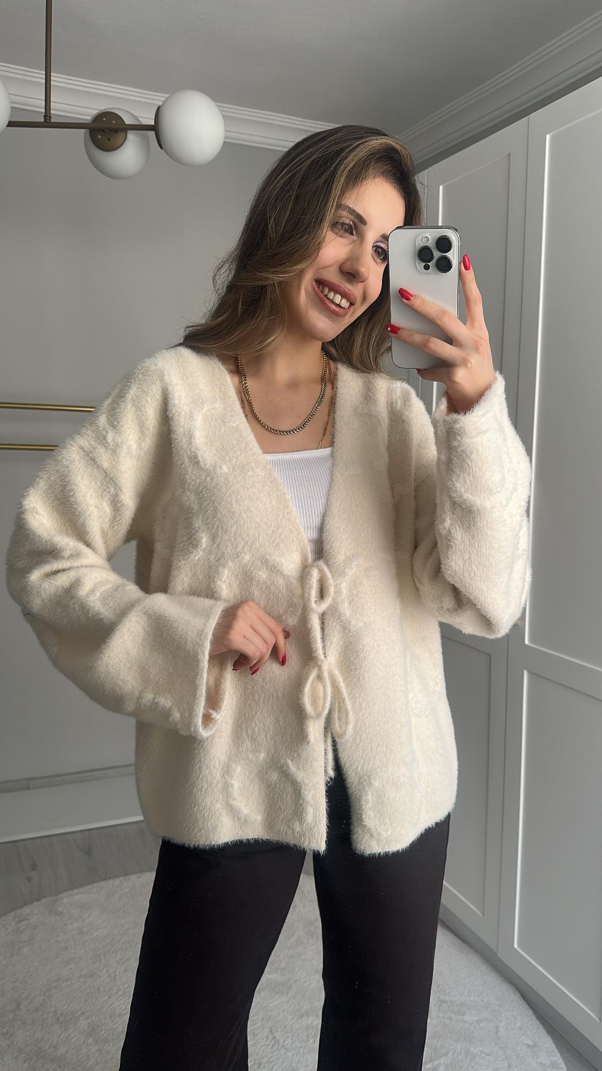 PNTEREST YUMOŞ EKRU HIRKA