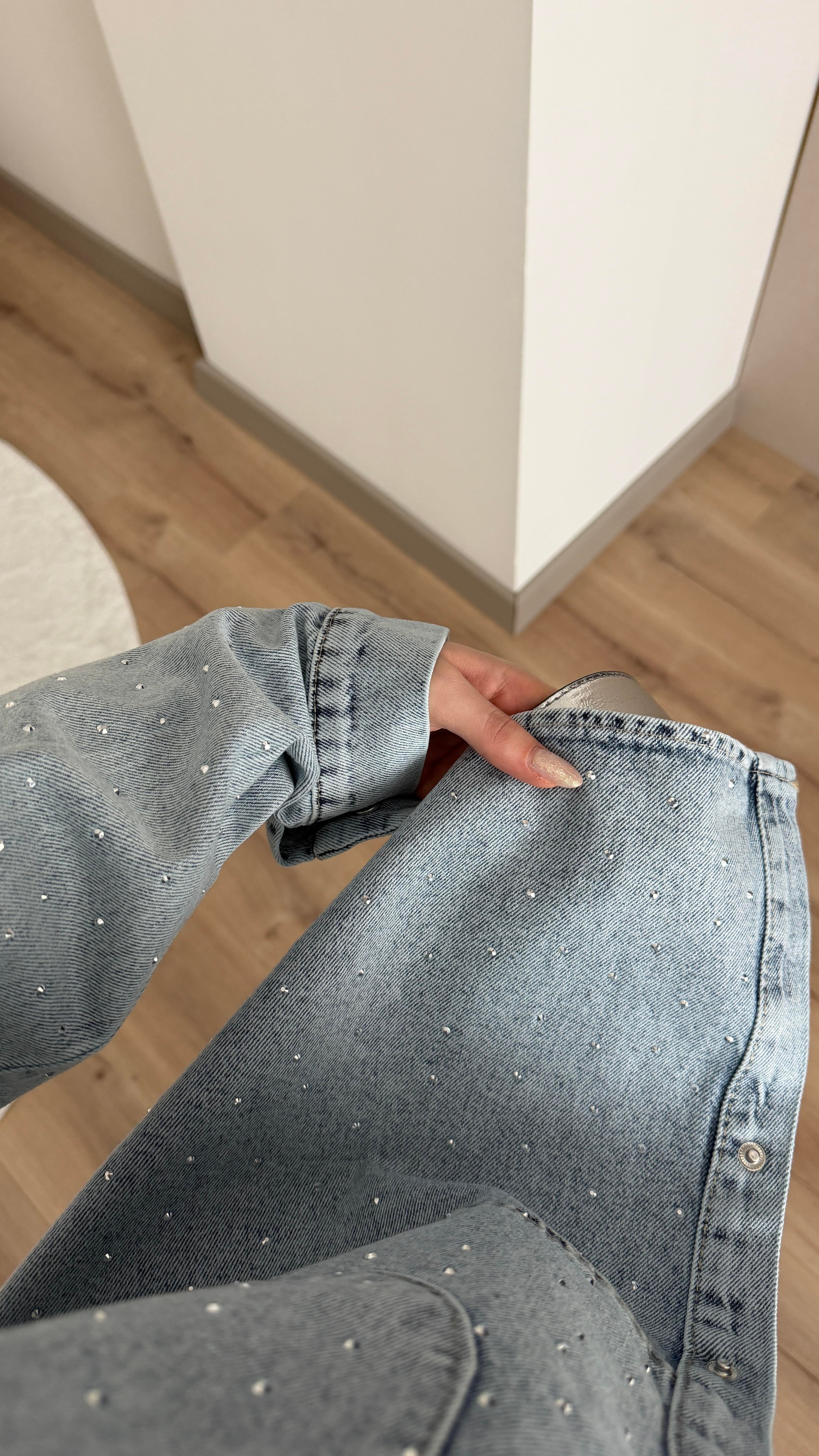 SERPME TAŞLI AÇIK MAVİ DENİM CEKET
