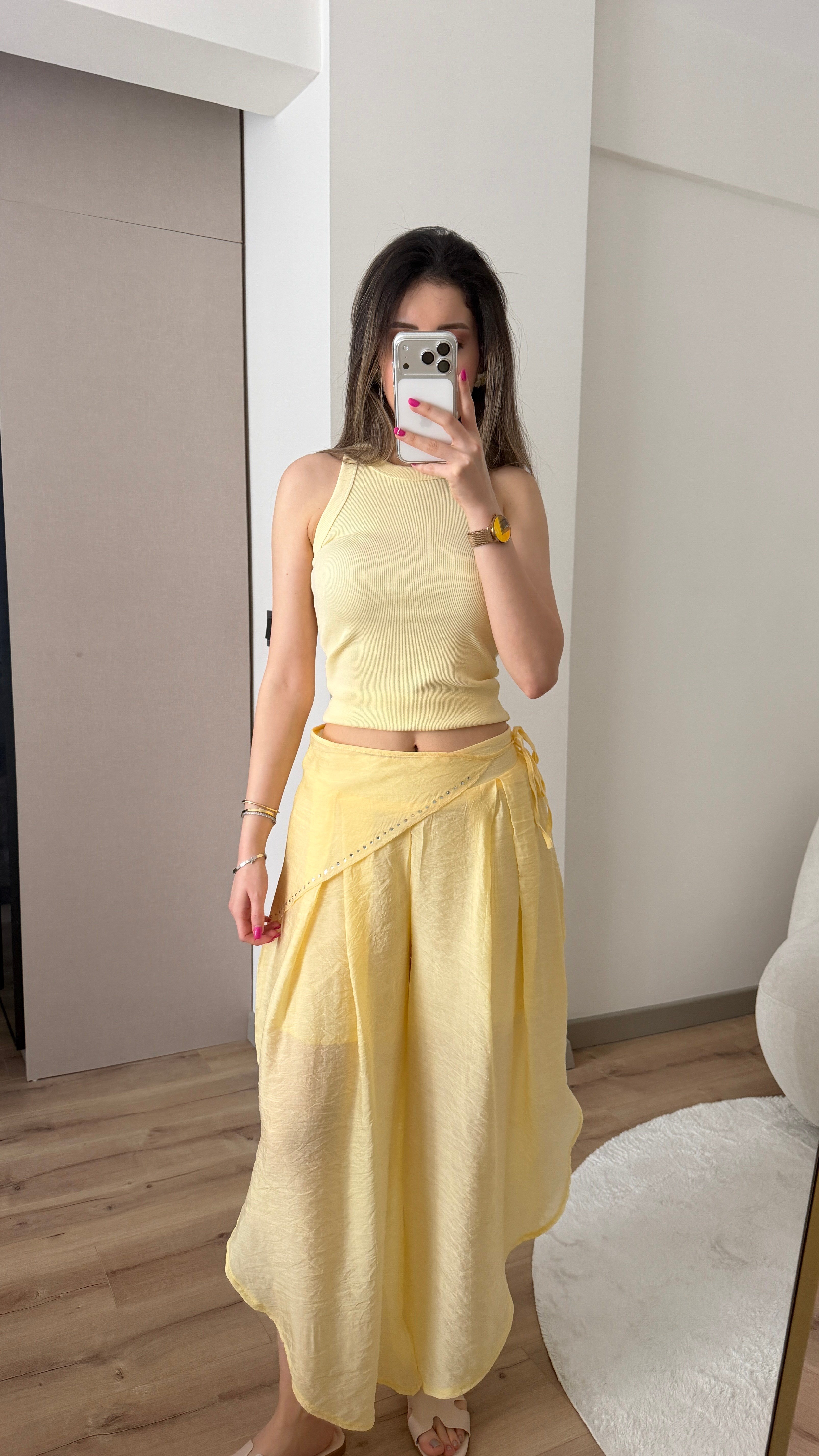 TENSEL KUMAŞ SARI MANİFESTT PANTOLON