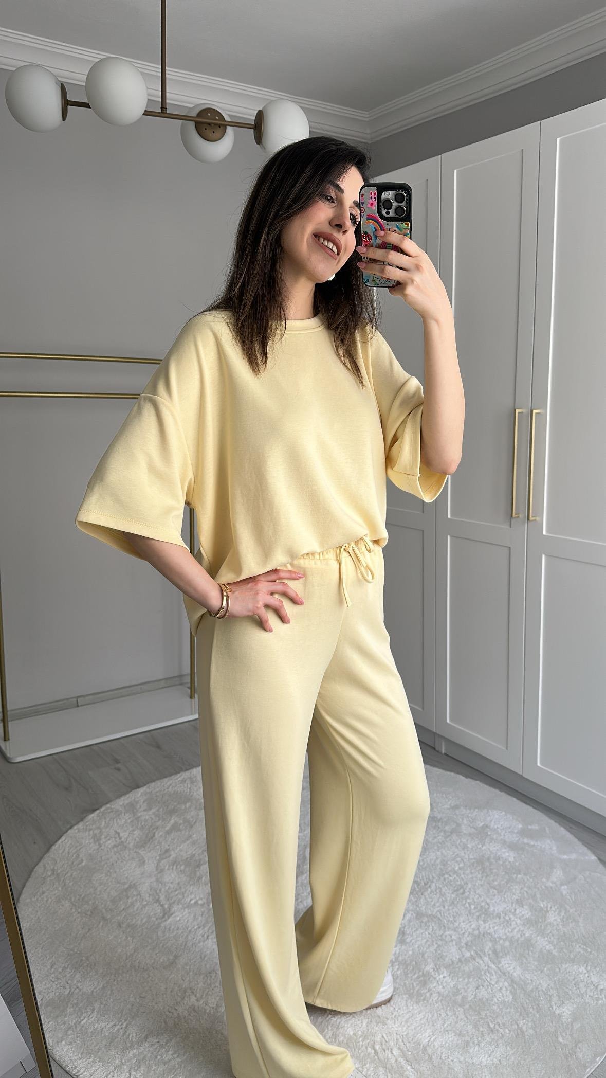 TUTTY SARI PREMİUM TAKIM