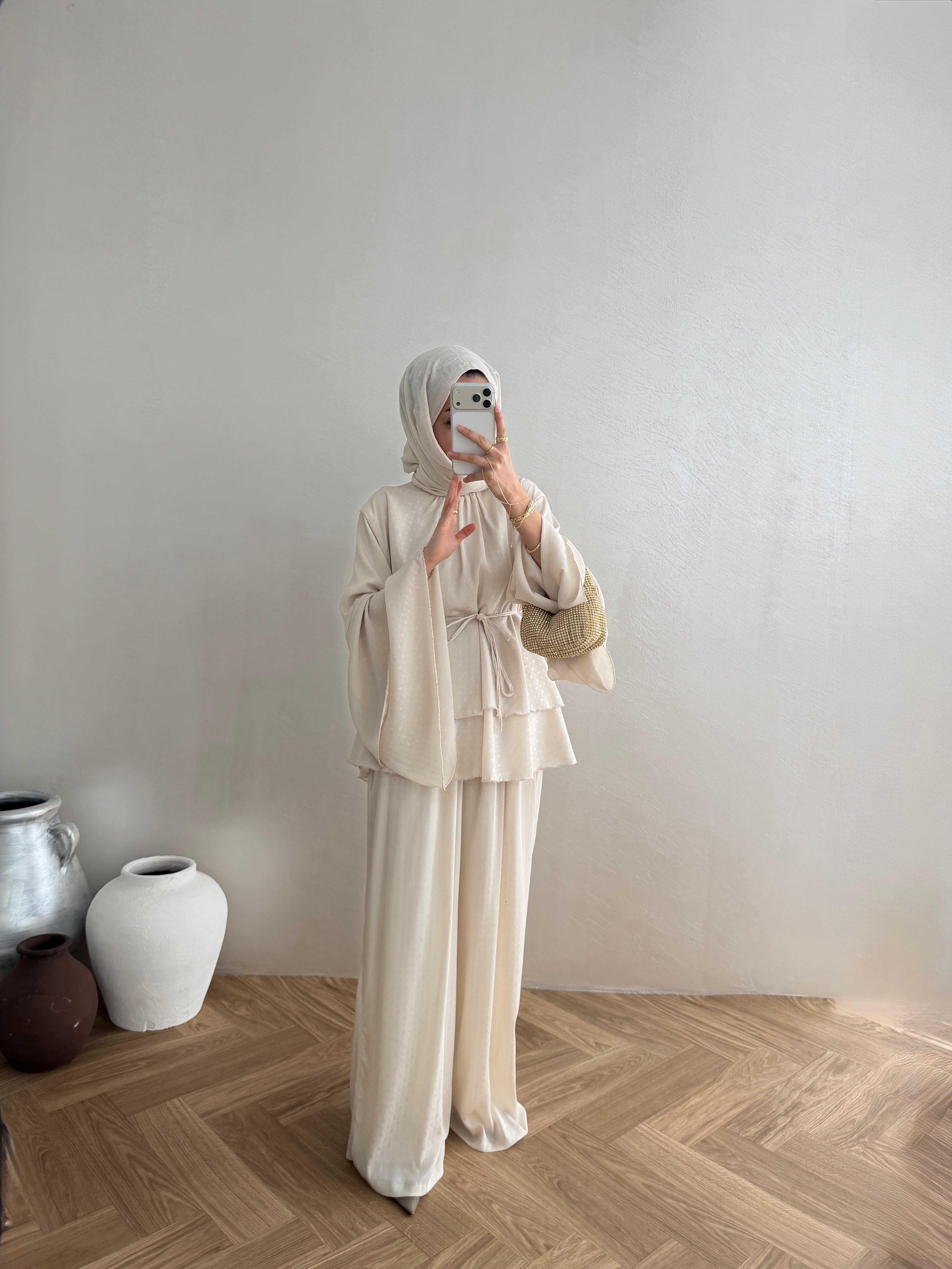 Lavia Krep Takım - Ekru
