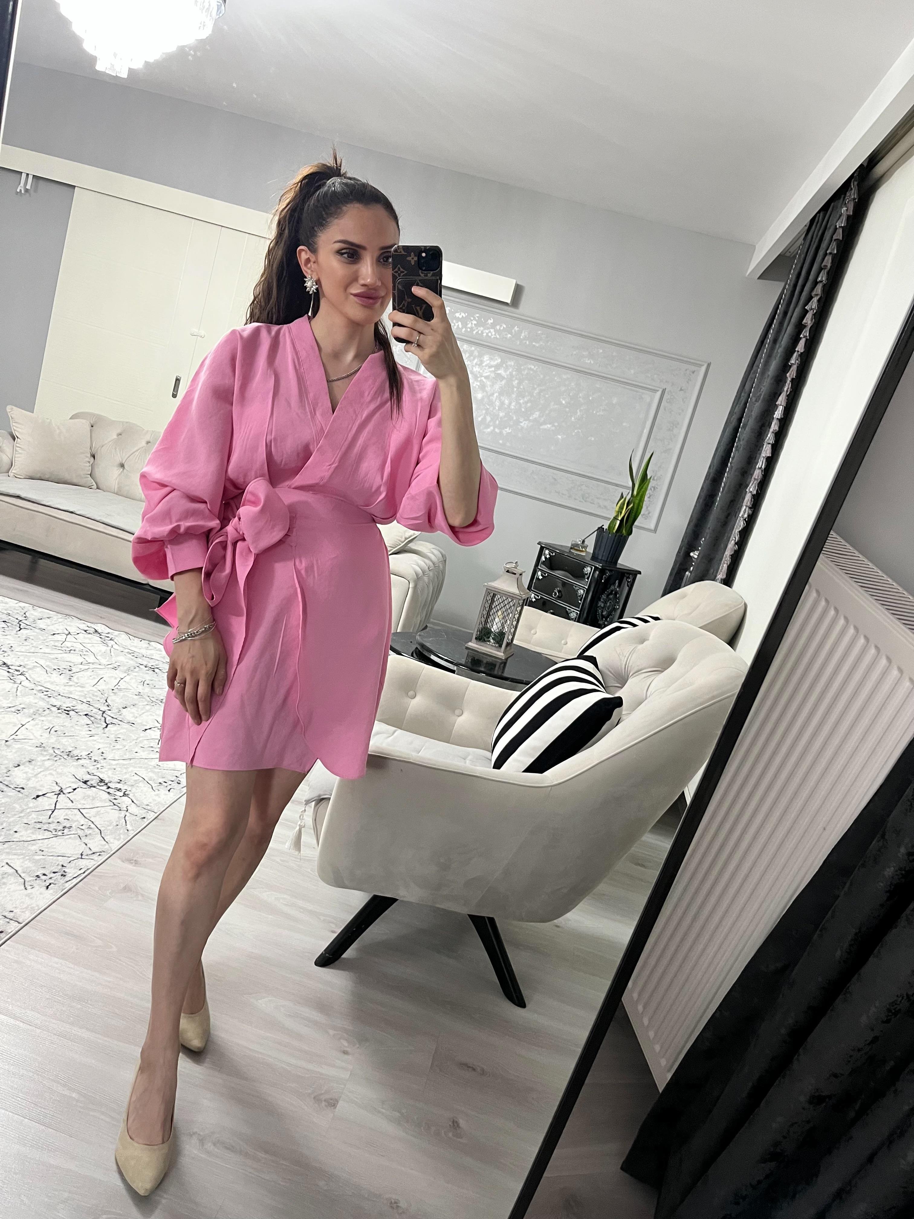 Pembe Bağlama Detaylı Elbise