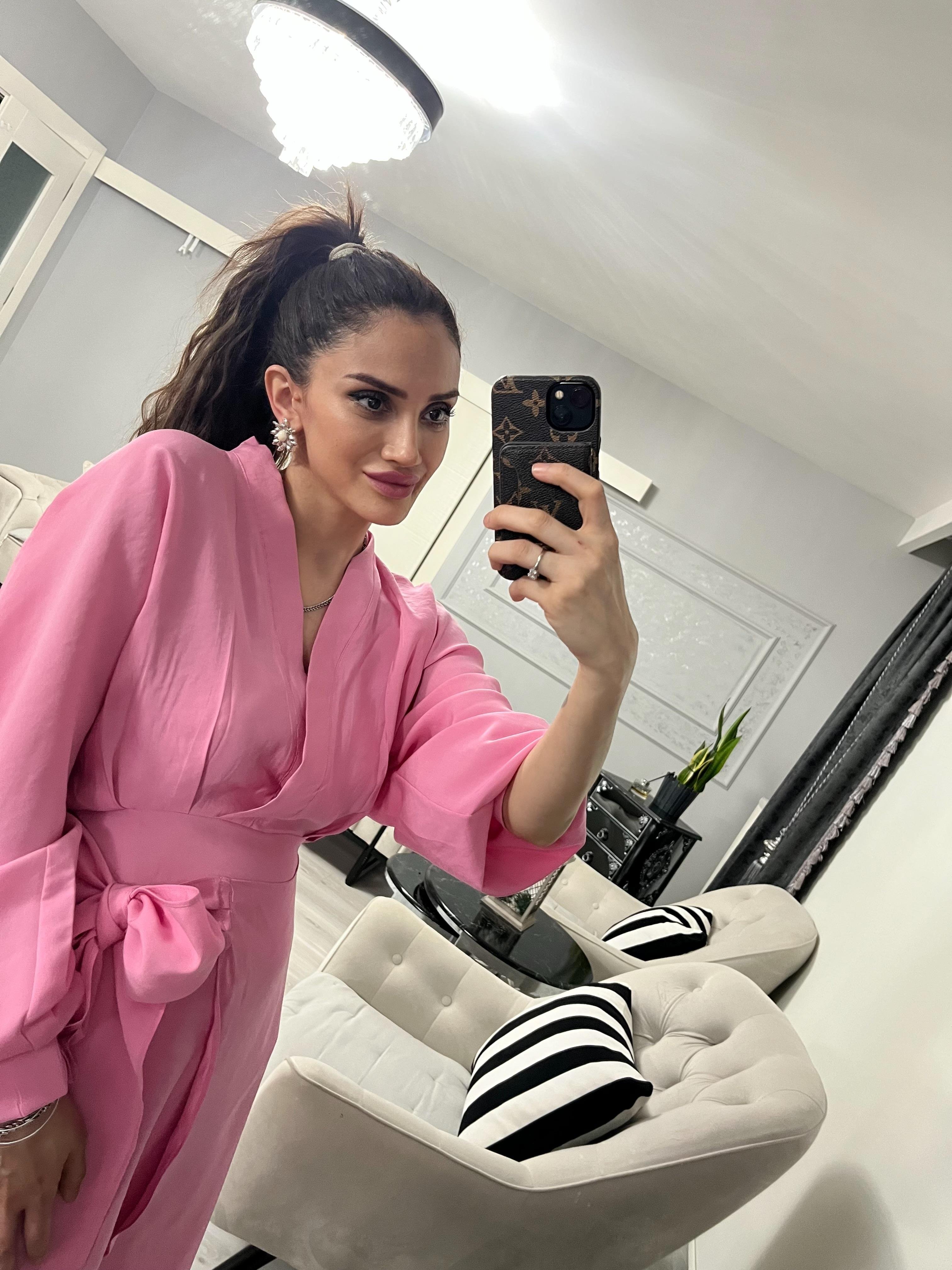 Pembe Bağlama Detaylı Elbise