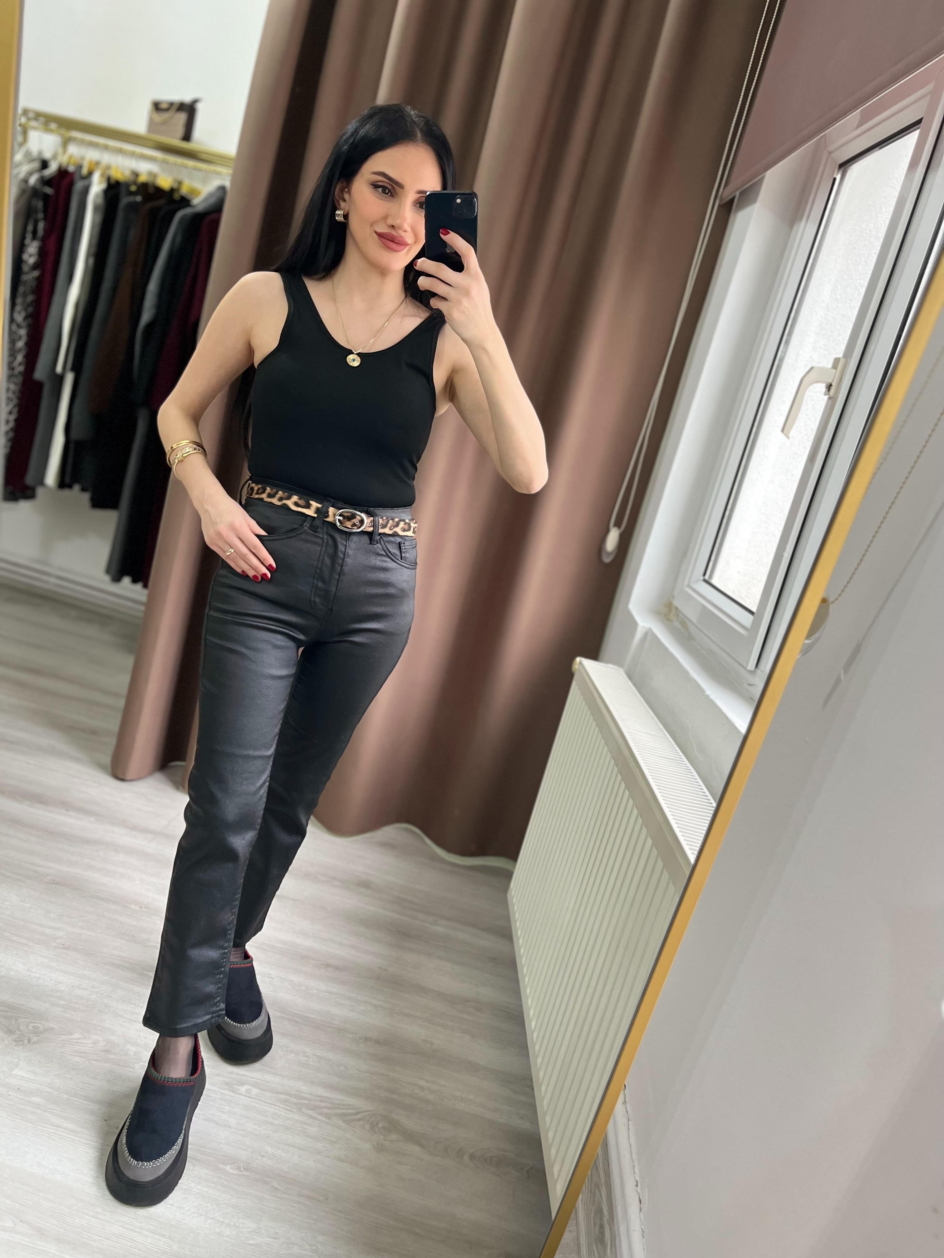 Siyah Bilek Boy Mumlu Marka Model Jean