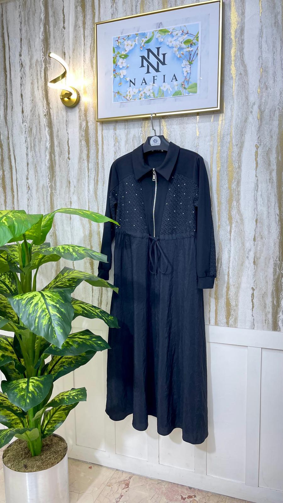 TAŞ İŞLEMELİ FURMUARLI ELBİSE