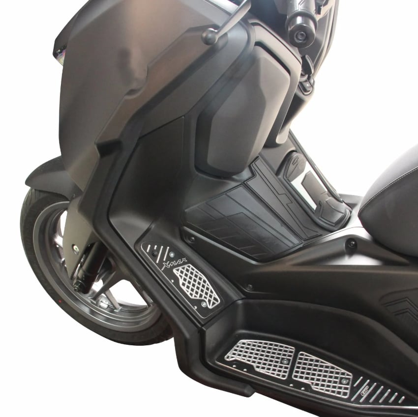 GP Kompozit Yamaha XMAX 250 2024 Uyumlu Bacak Koruma Siyah