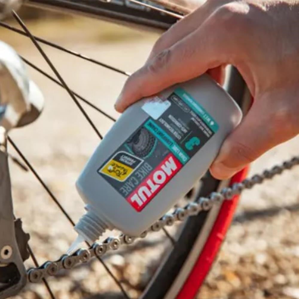 Motul CHAIN LUBE WET 100ml ROAD