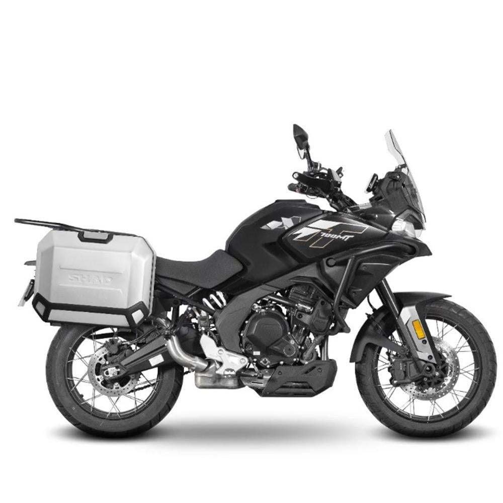SHAD 4P YAN ÇANTA DEMİRİ CF MOTO 700 MT 2025 C0MT754P